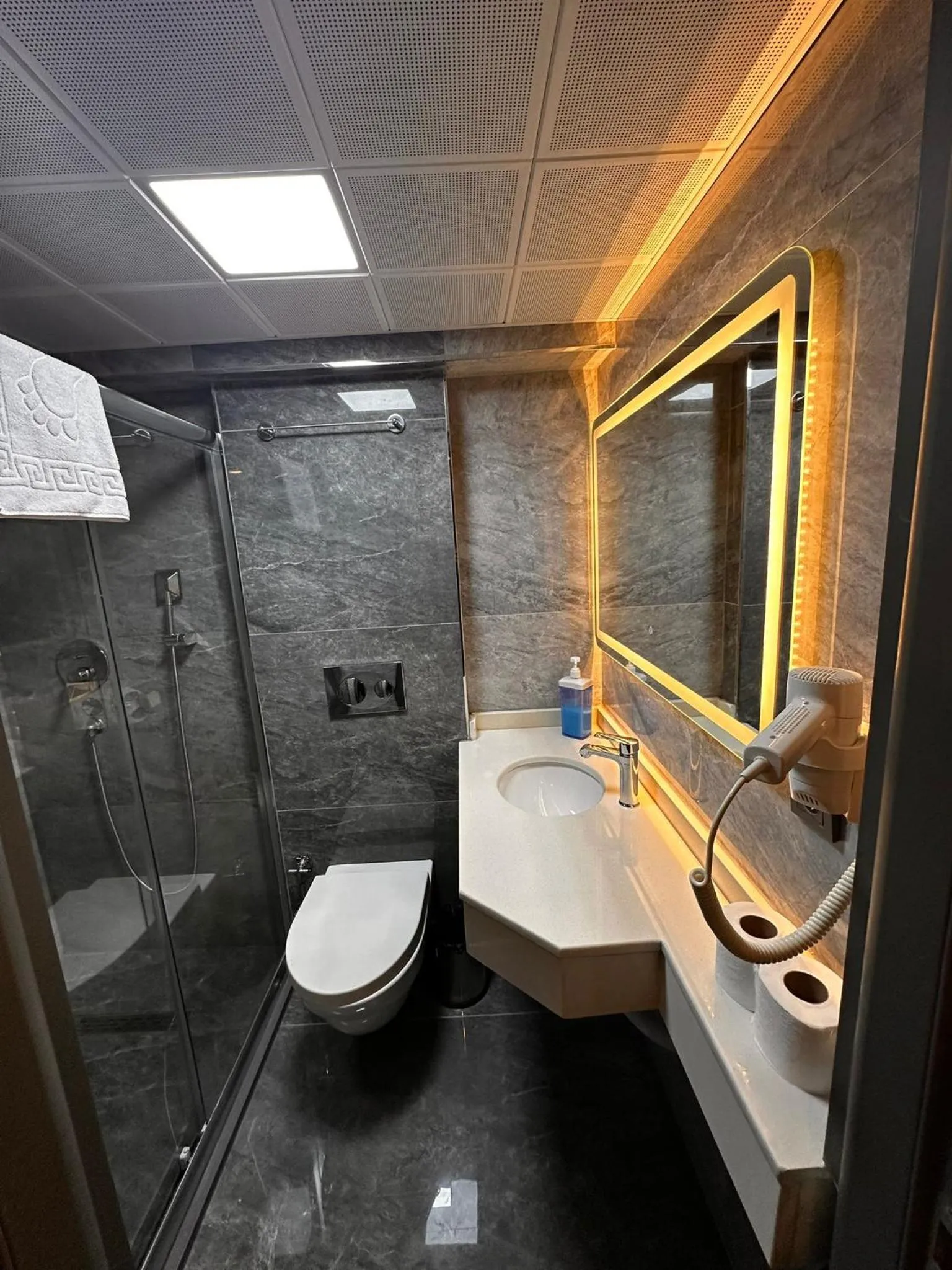 Shower in Sirkeci Ersu Hotel & SPA