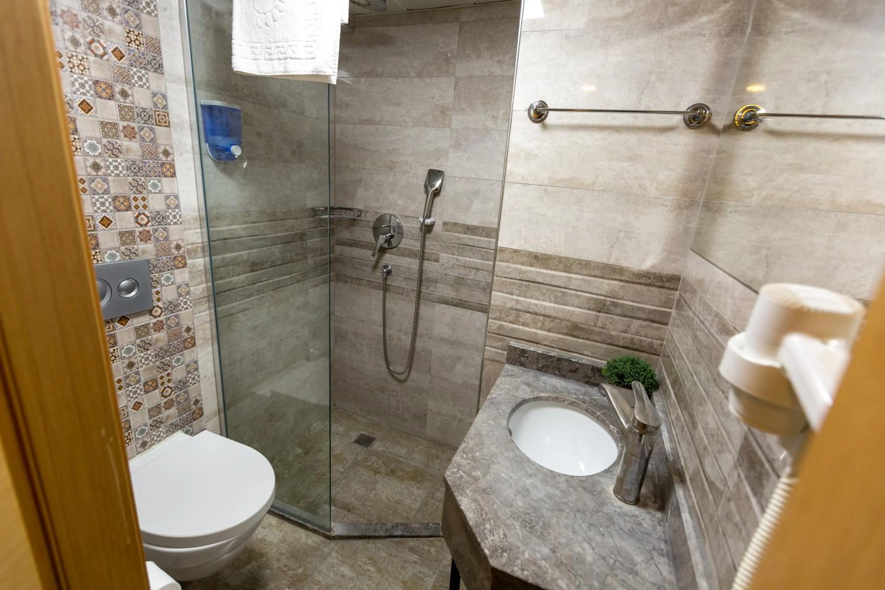Shower in Sirkeci Ersu Hotel & SPA