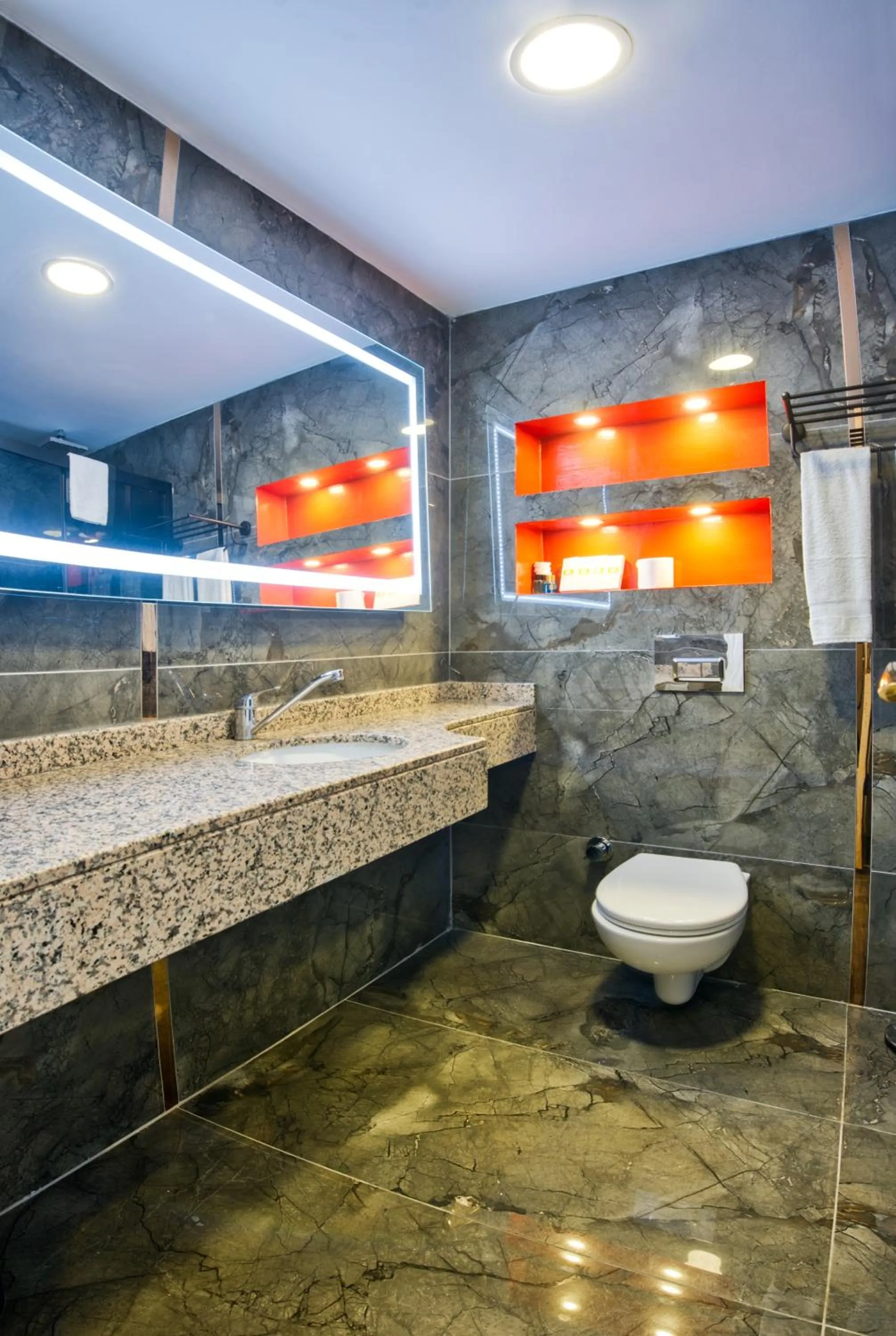 Shower in Sirkeci Ersu Hotel & SPA