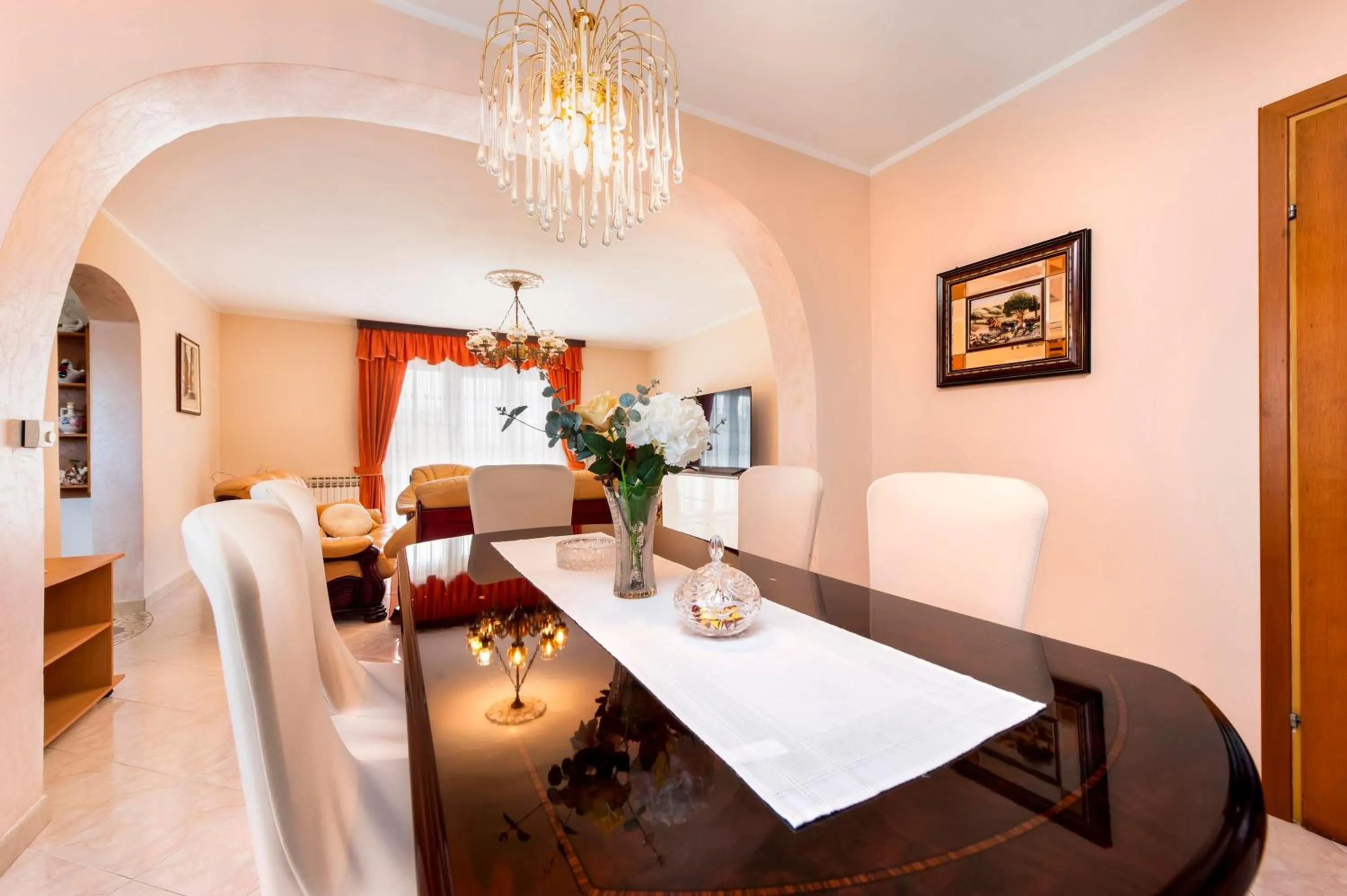 Dining area in Apartments Divna