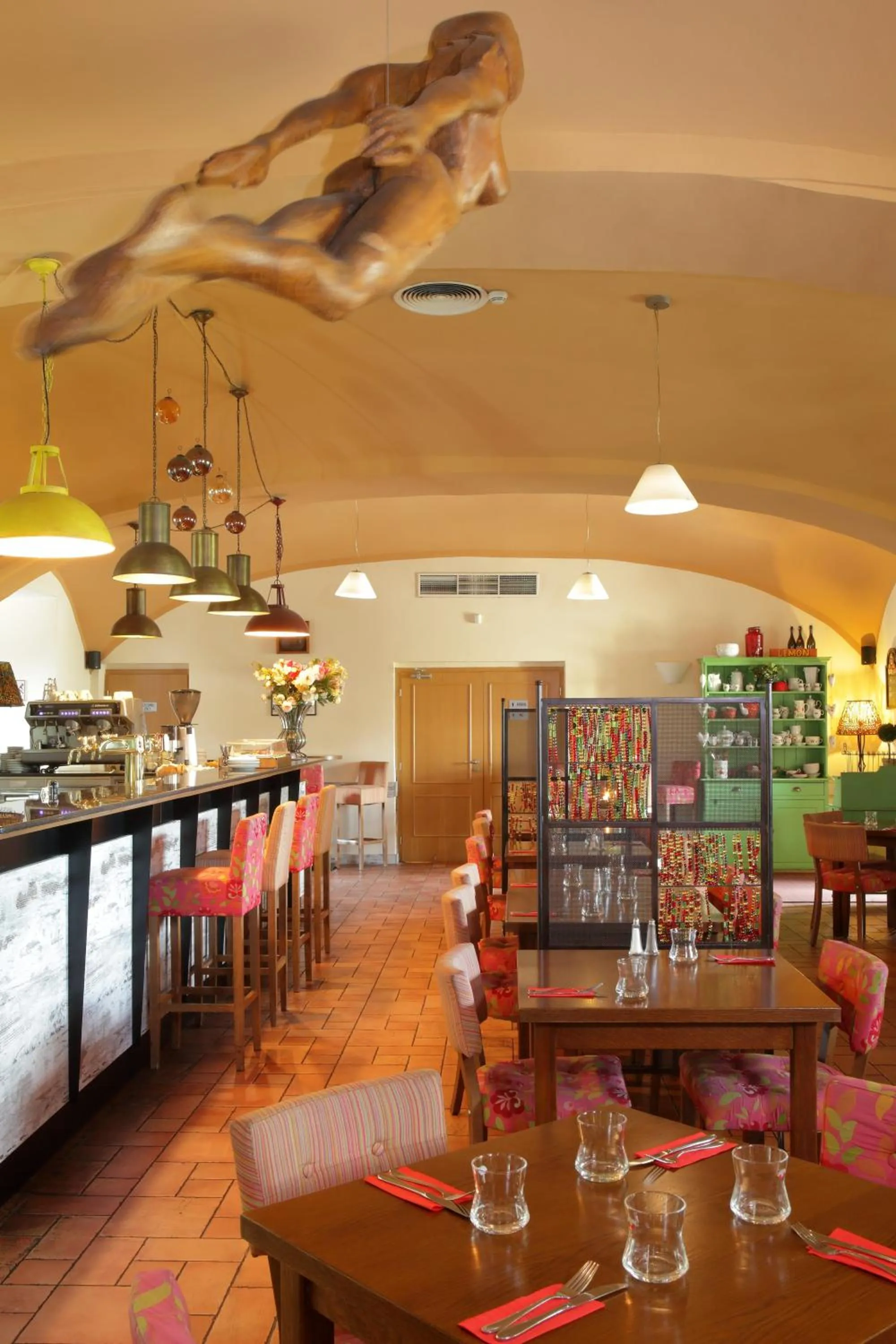 Restaurant/places to eat in Hotel Chvalská Tvrz