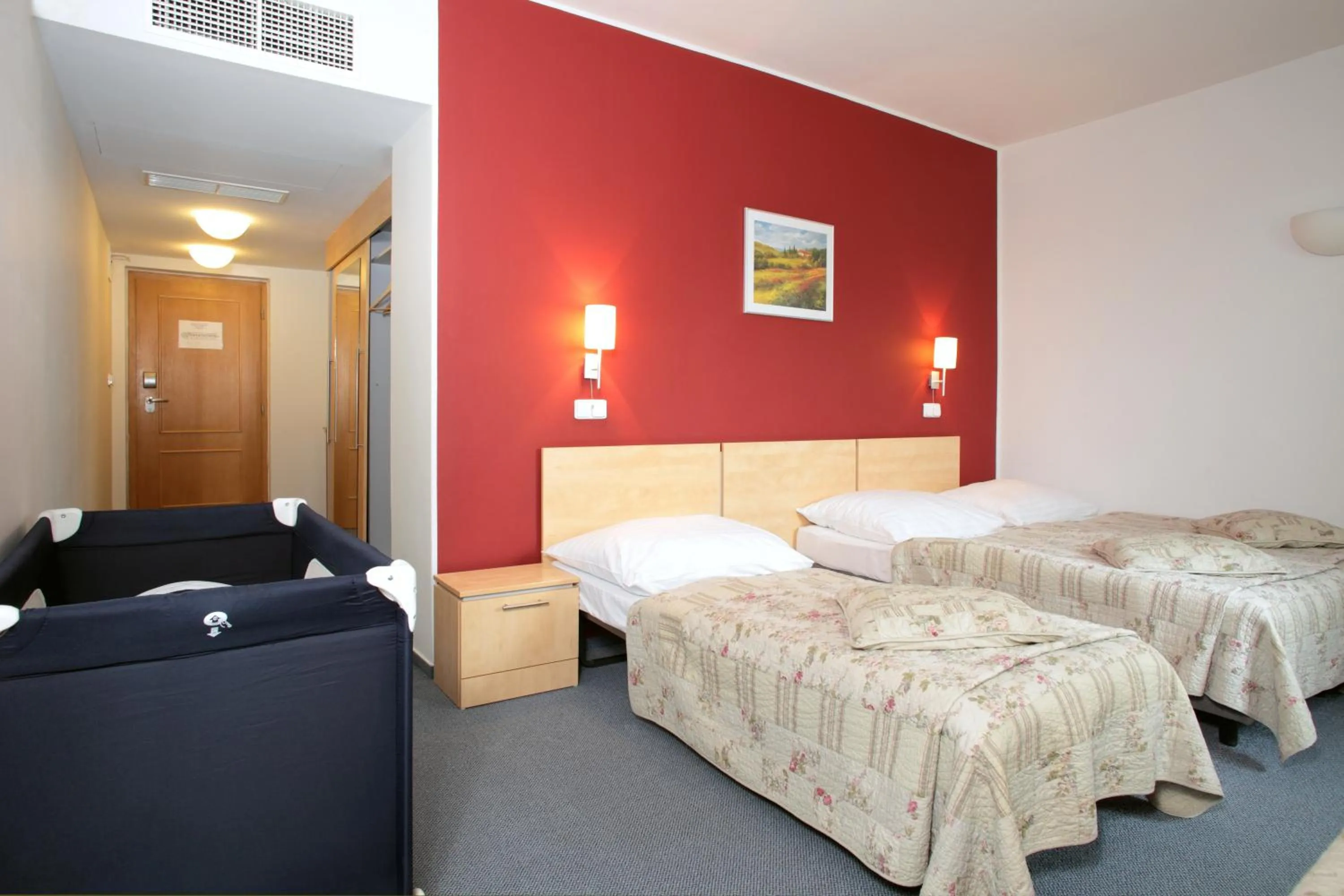 Photo of the whole room, Bed in Hotel Chvalská Tvrz