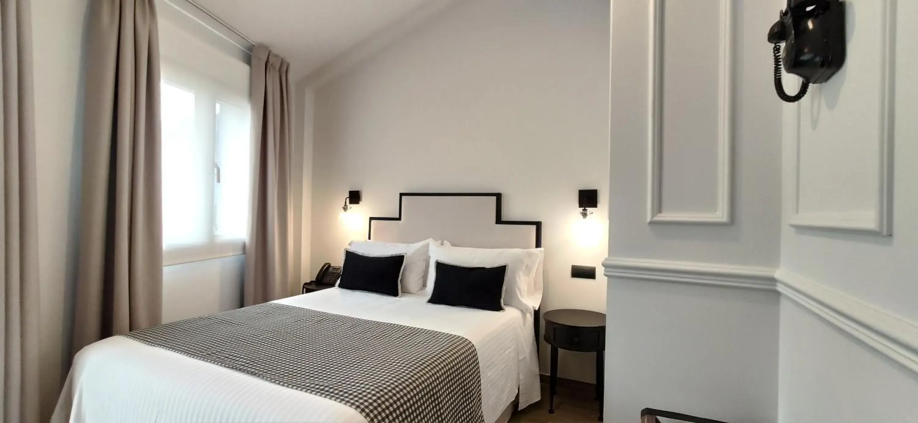 Double Room with Balcony in Le Petit Boutique Hotel Double Room with Balcony in Le Petit Boutique Hotel