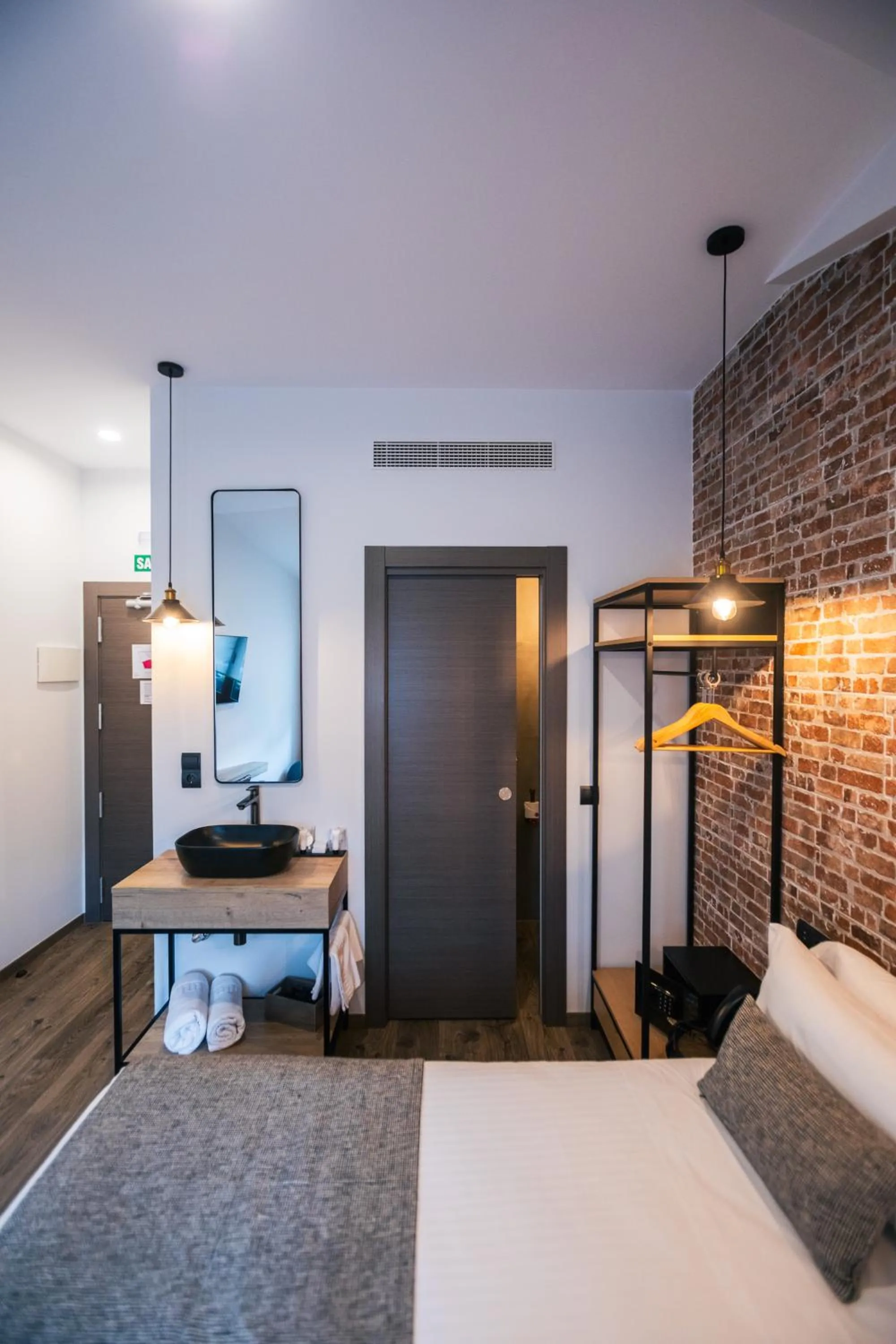 Decorative detail, Bed in Le Petit Boutique Hotel