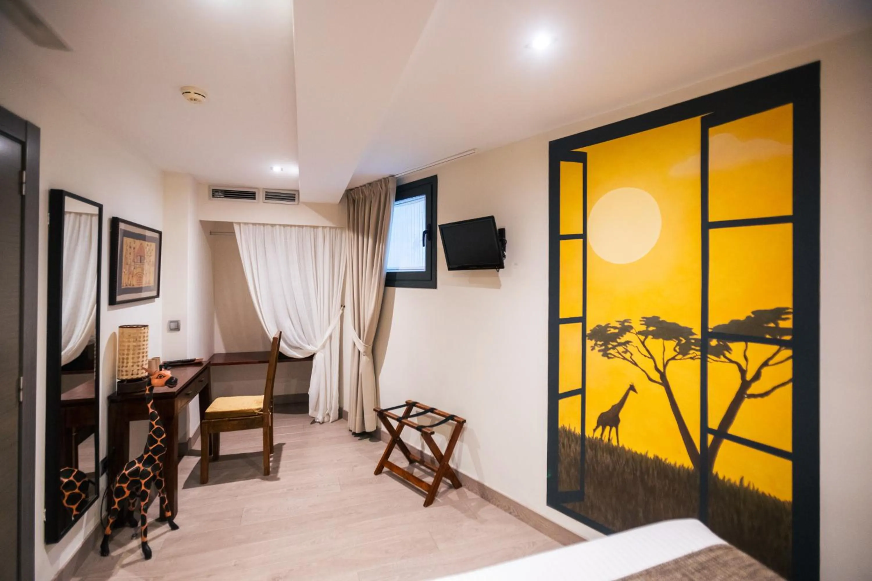 Decorative detail, Bed in Le Petit Boutique Hotel