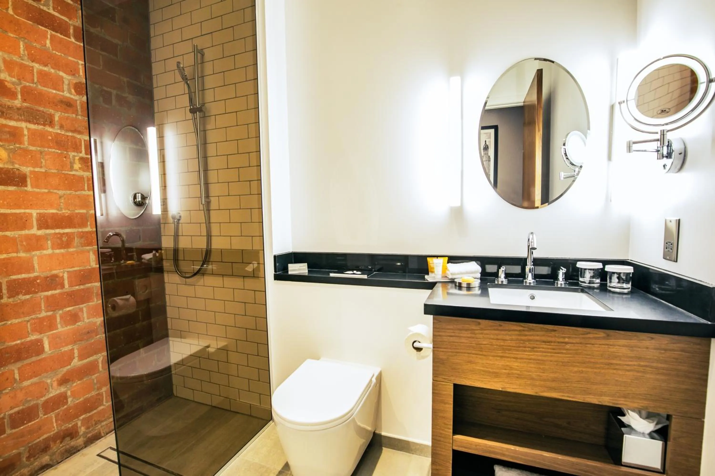 Shower in Sandman Signature Aberdeen Hotel & Spa