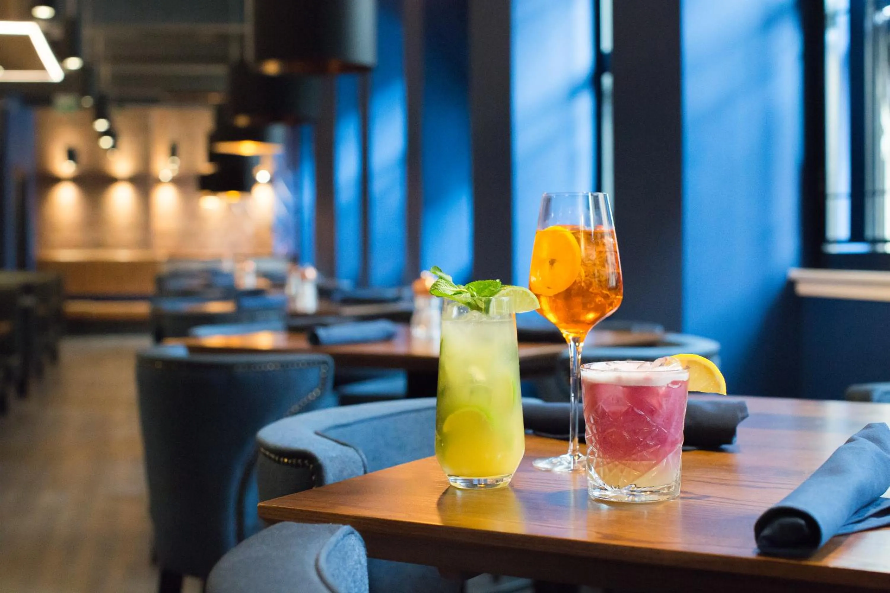 Lounge or bar in Sandman Signature Aberdeen Hotel & Spa