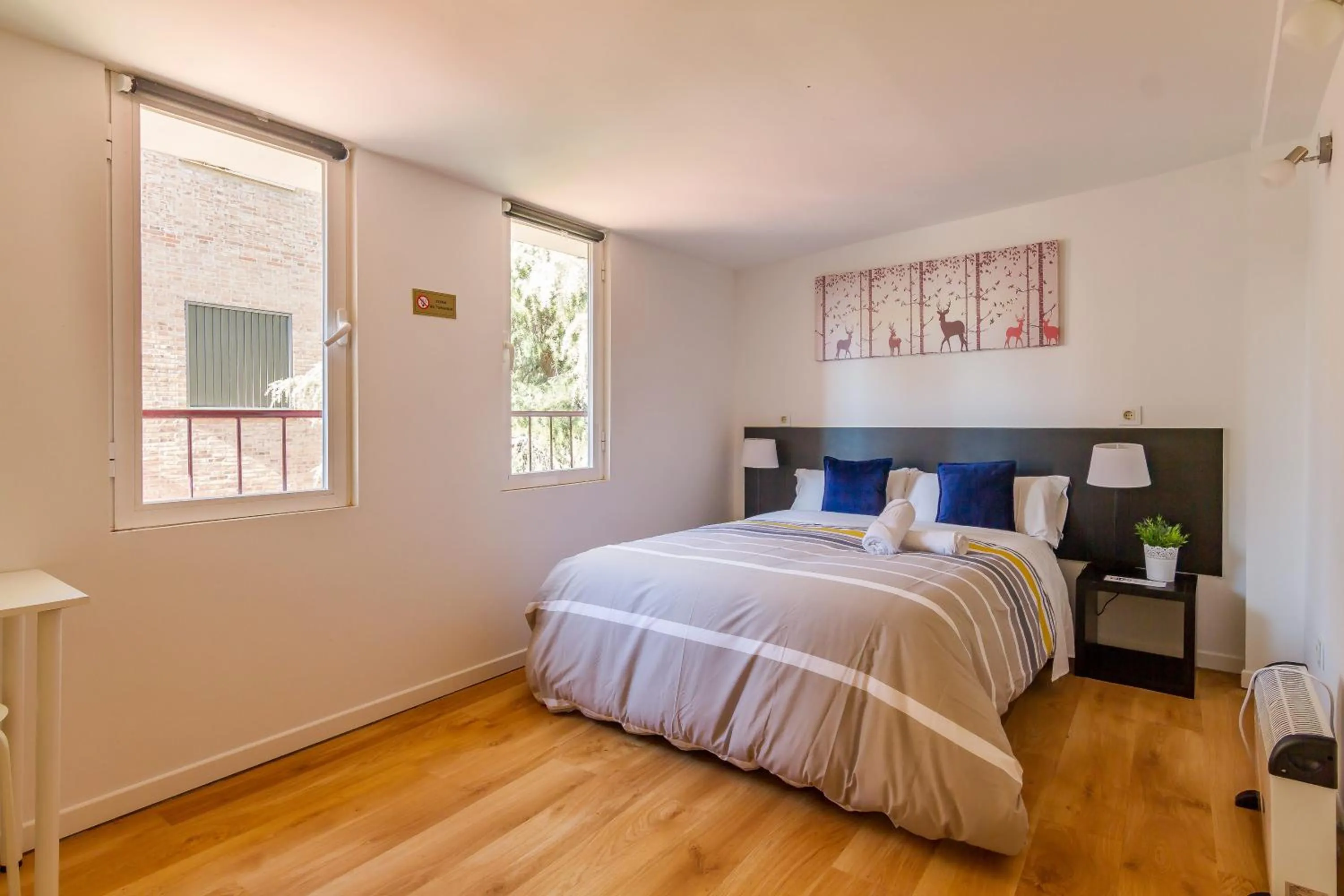 Bed in AYZ Javier Cabrini - Auto check-in property