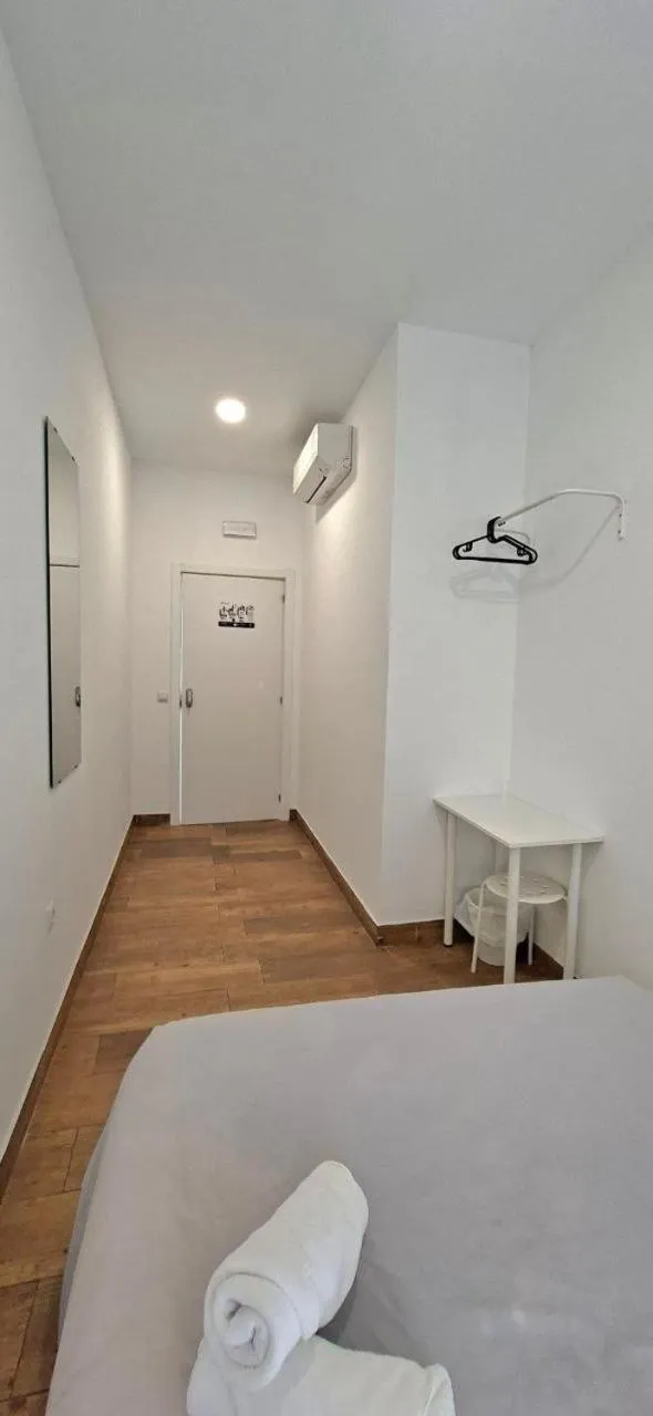 Bed in AYZ Javier Cabrini - Auto check-in property