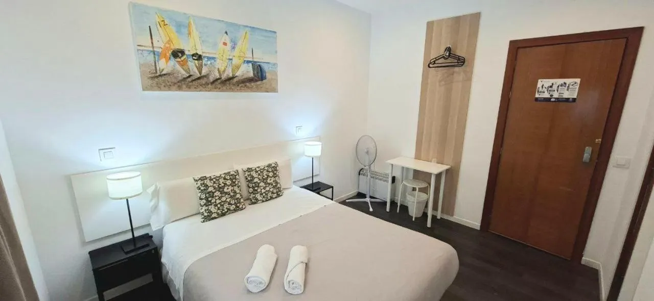 Bed in AYZ Javier Cabrini - Auto check-in property