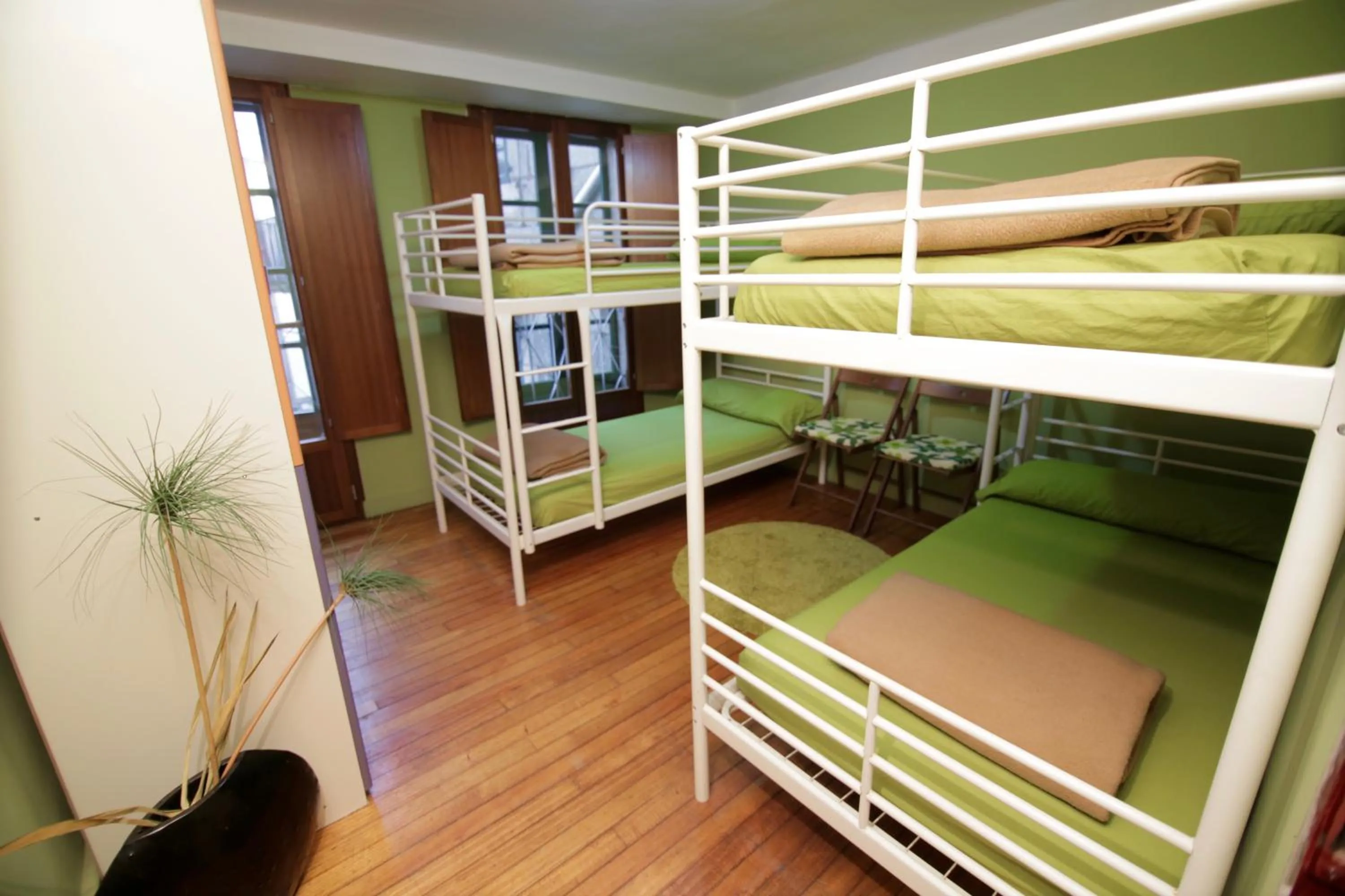 Photo of the whole room, Bed in Albergue O Fogar de Teodomiro