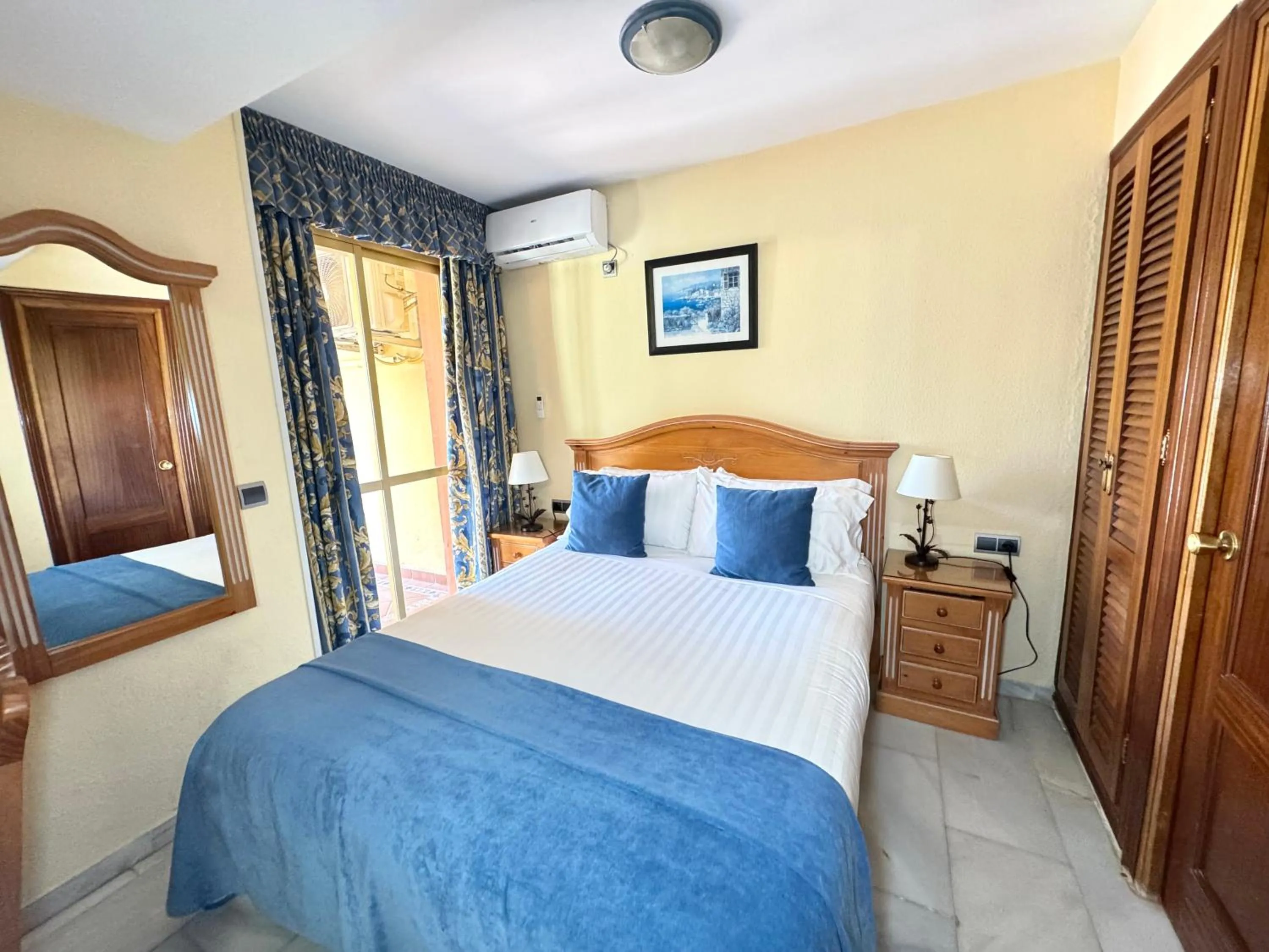 Bedroom, Bed in Macdonald Leila Playa Resort