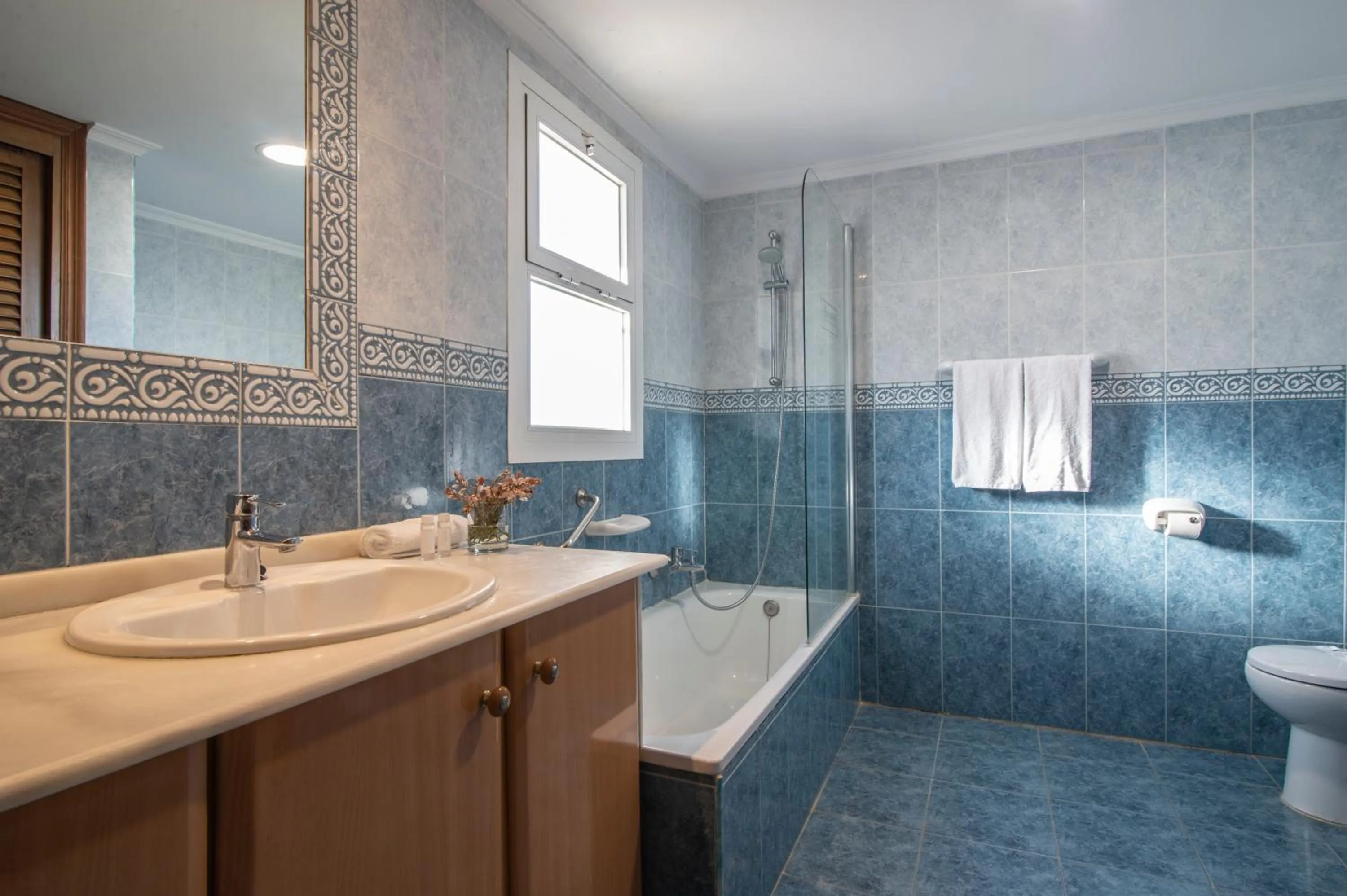 Bathroom in Macdonald Leila Playa Resort