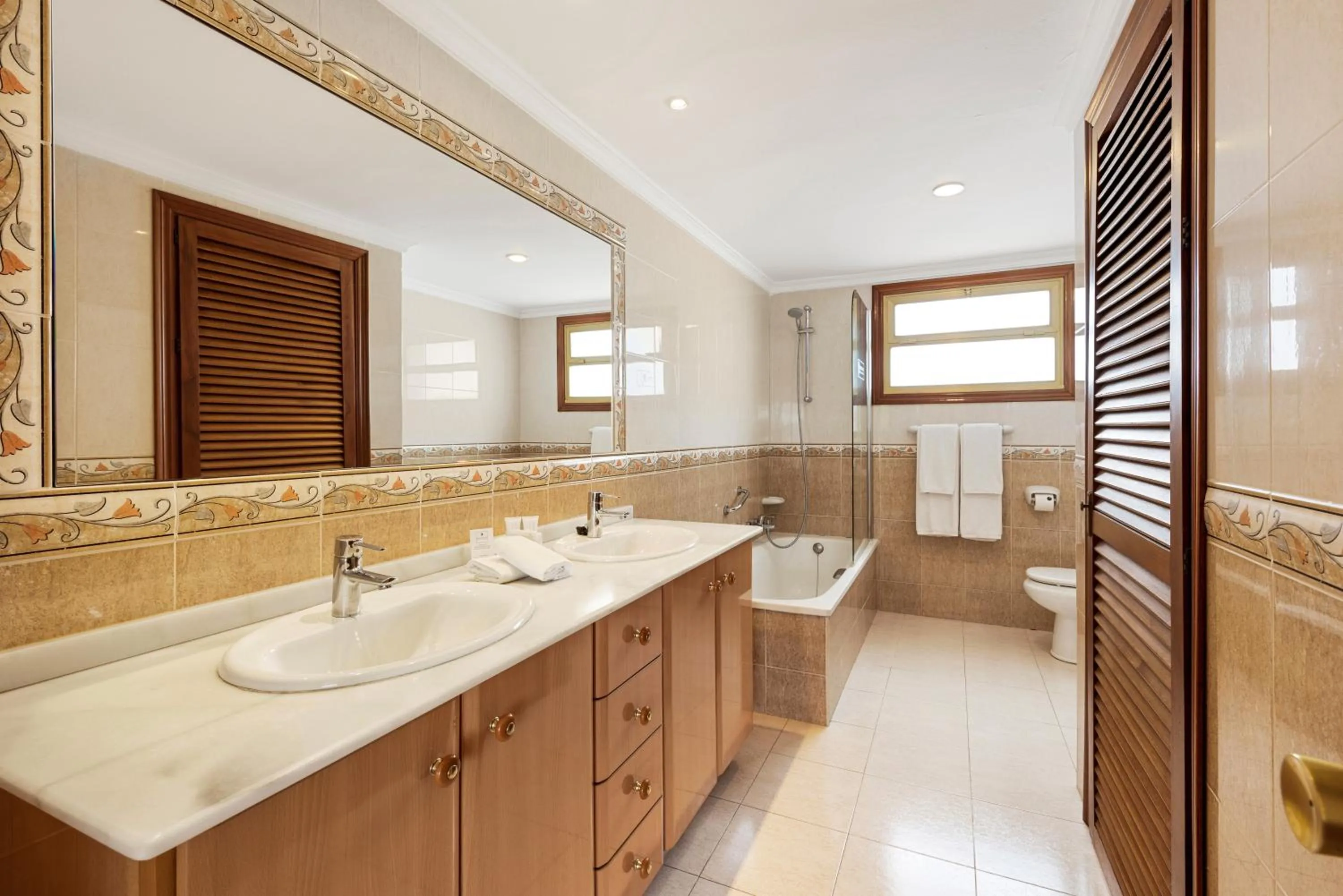 Bathroom in Macdonald Leila Playa Resort