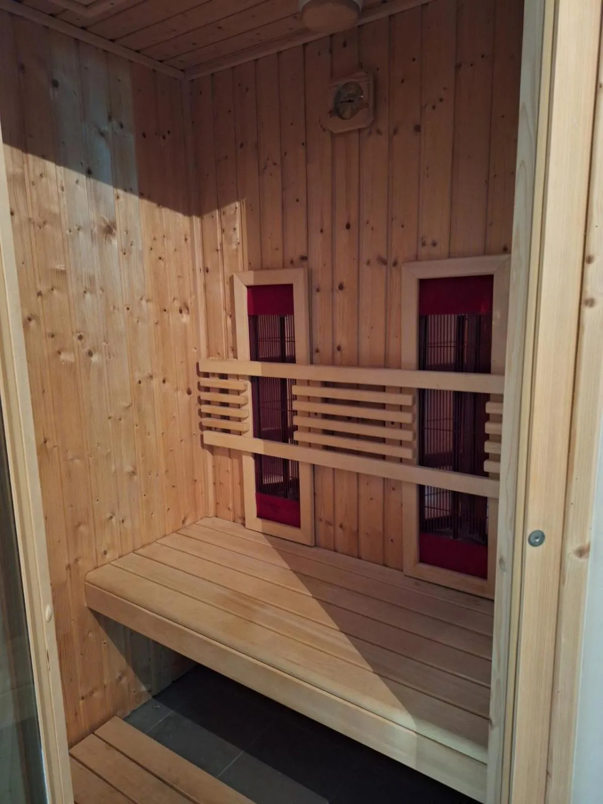 Sauna in Duna Garden Hotel