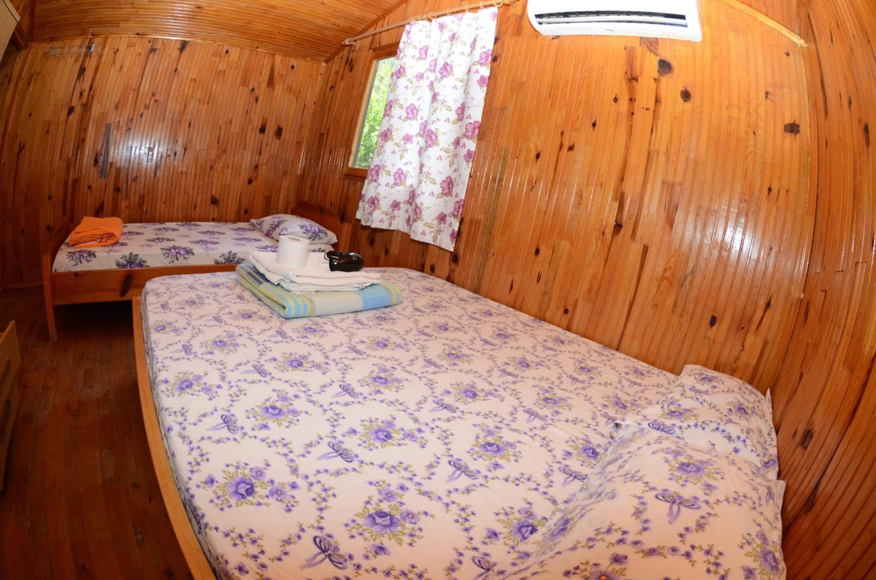 Bed in Olympos Camlık Pension