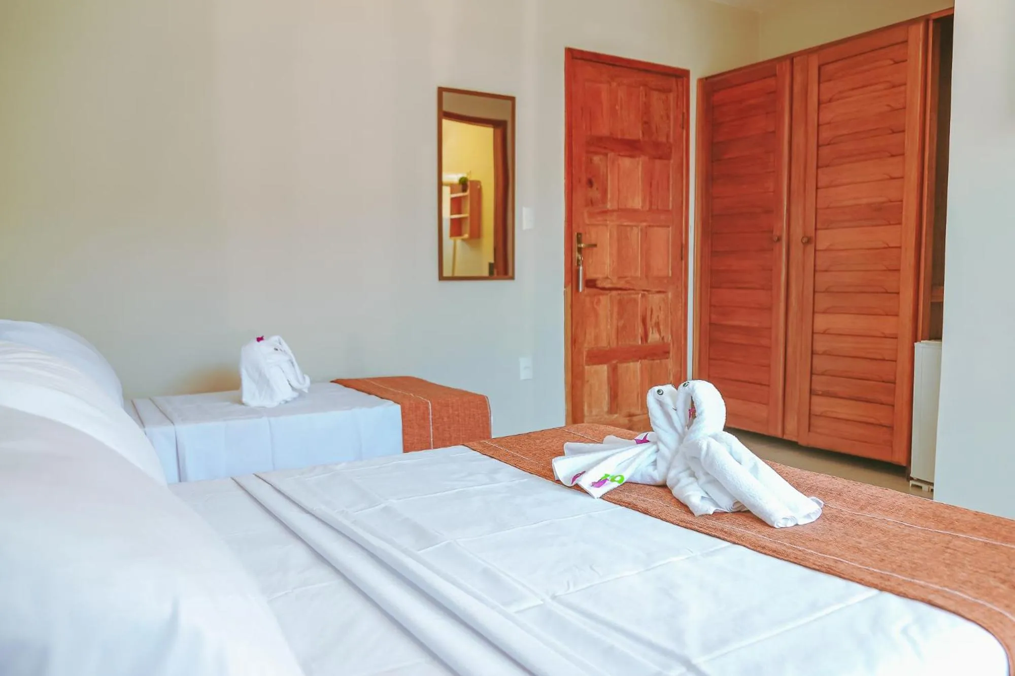 View (from property/room), Bed in Pousada Porto Da Barra