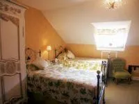 Day, Bed in Bishopsgate House Hotel