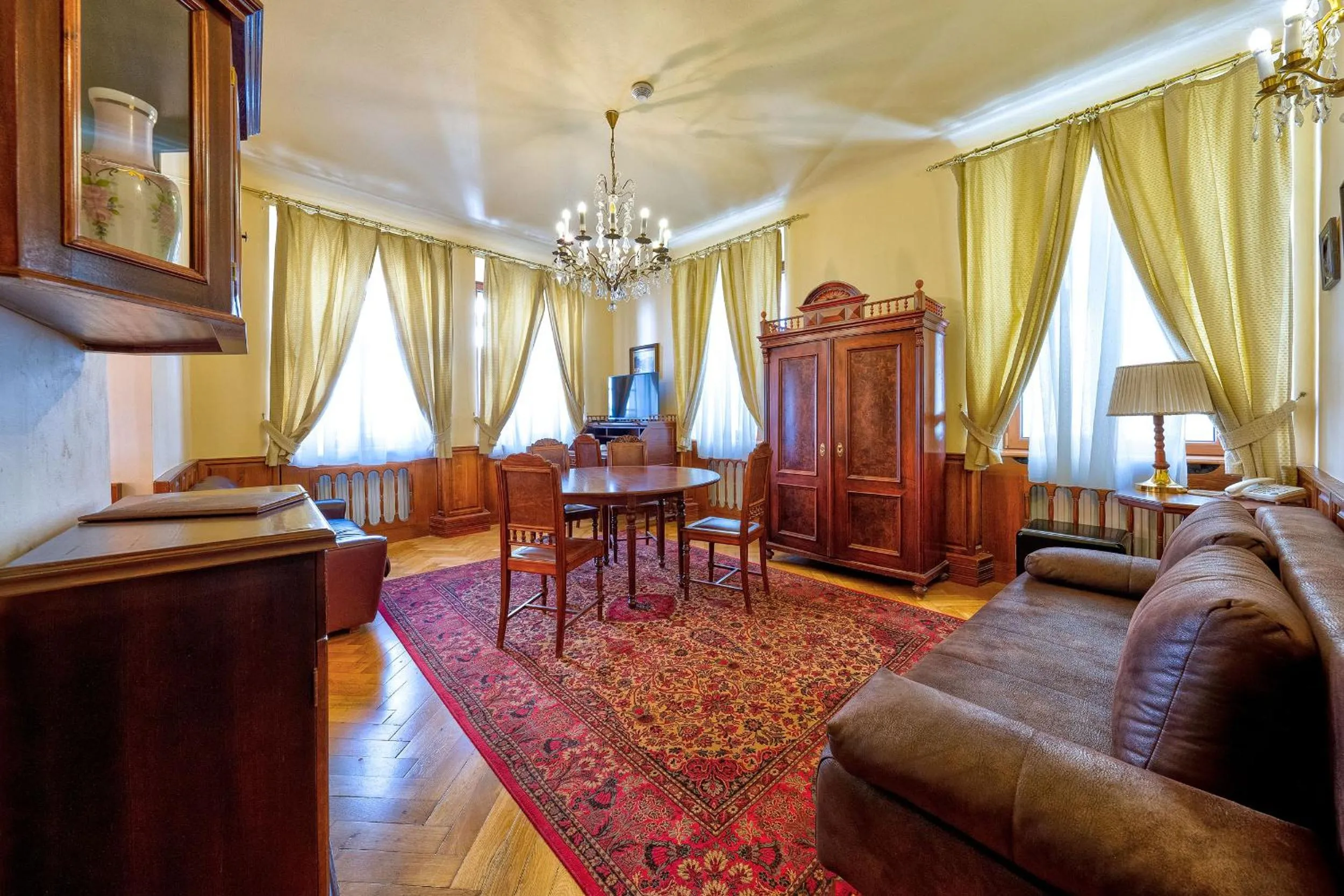 TV and multimedia in Betlem Club Hotel