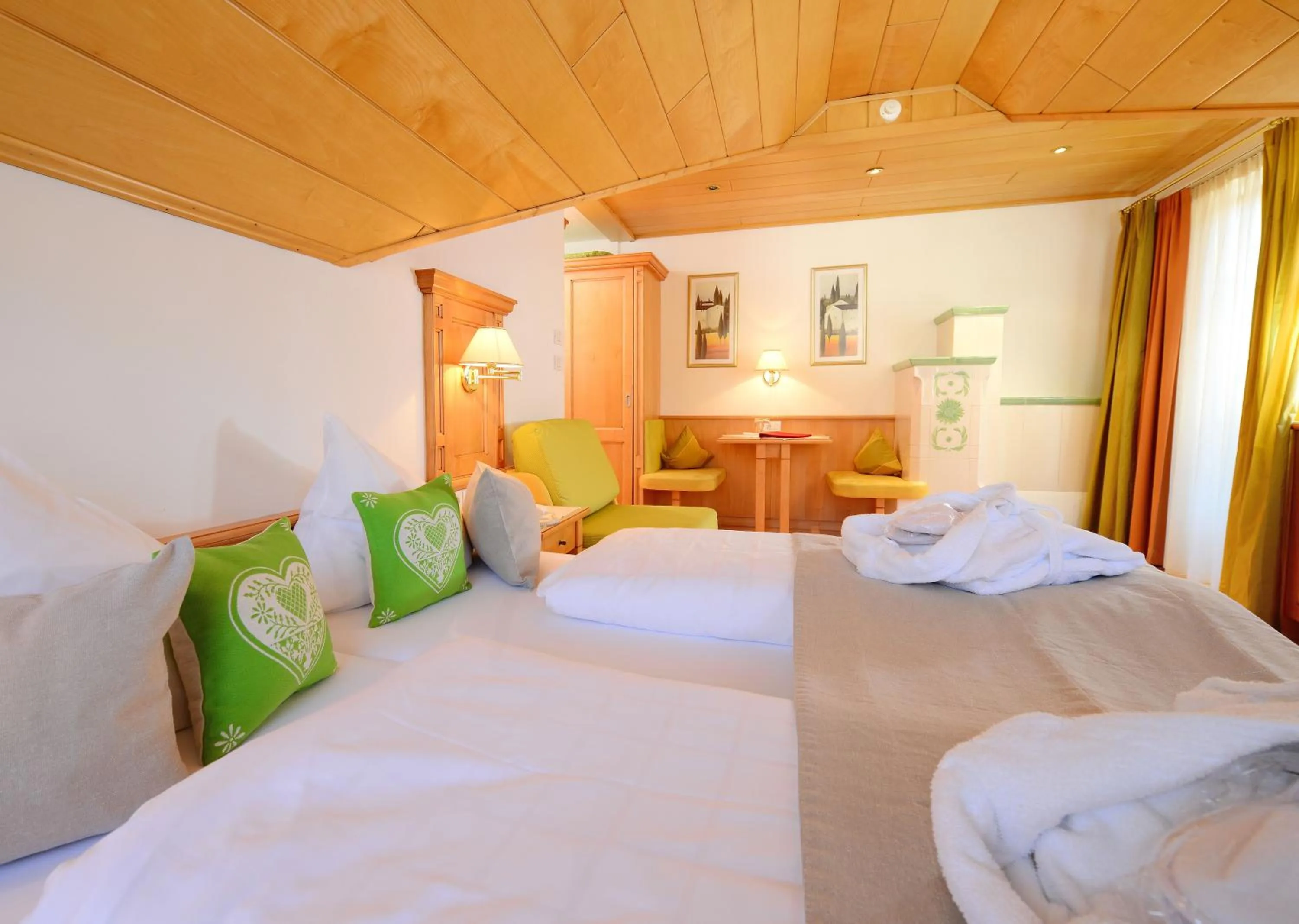 Photo of the whole room, Bed in Hotel Brunnerhof