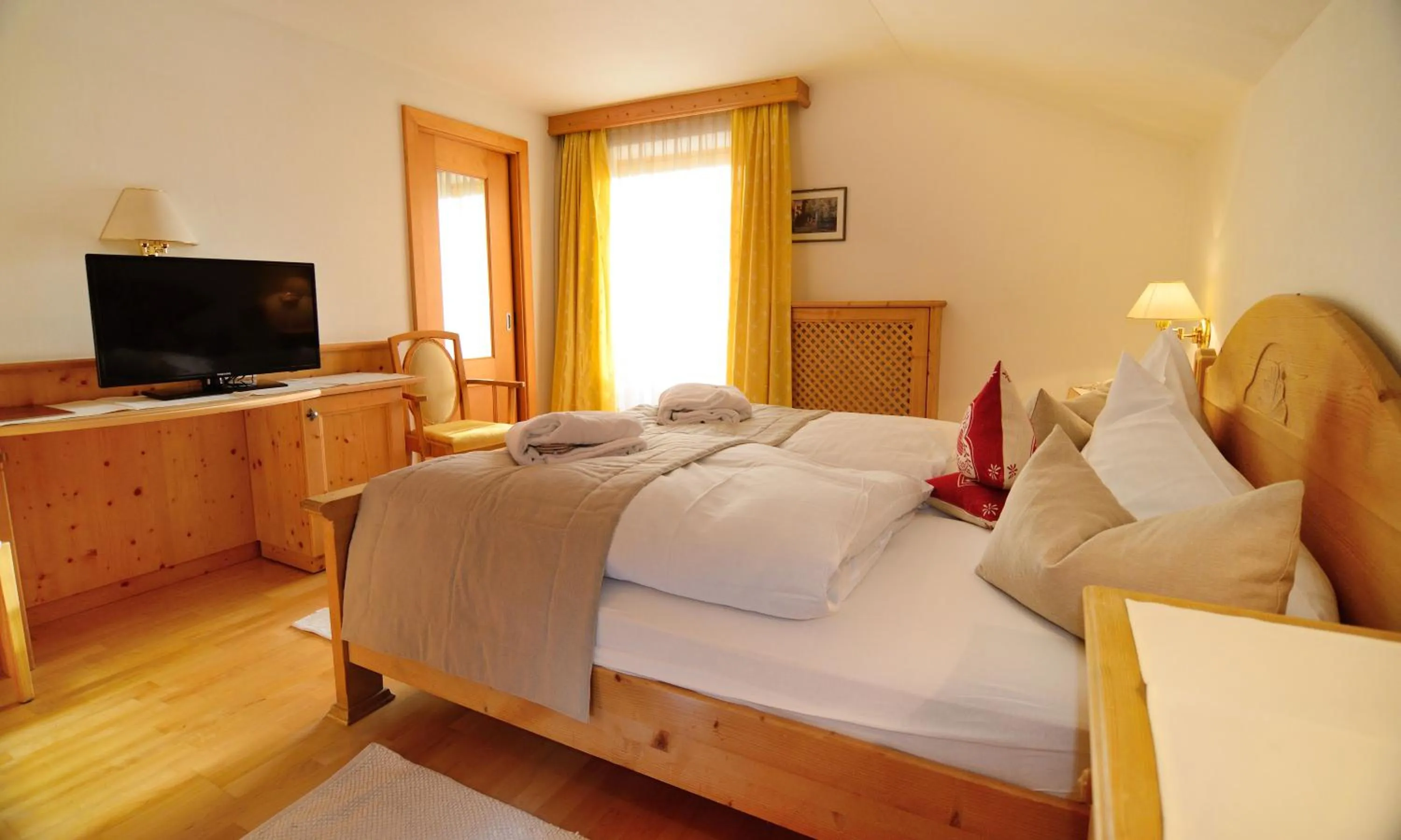 Photo of the whole room, Bed in Hotel Brunnerhof