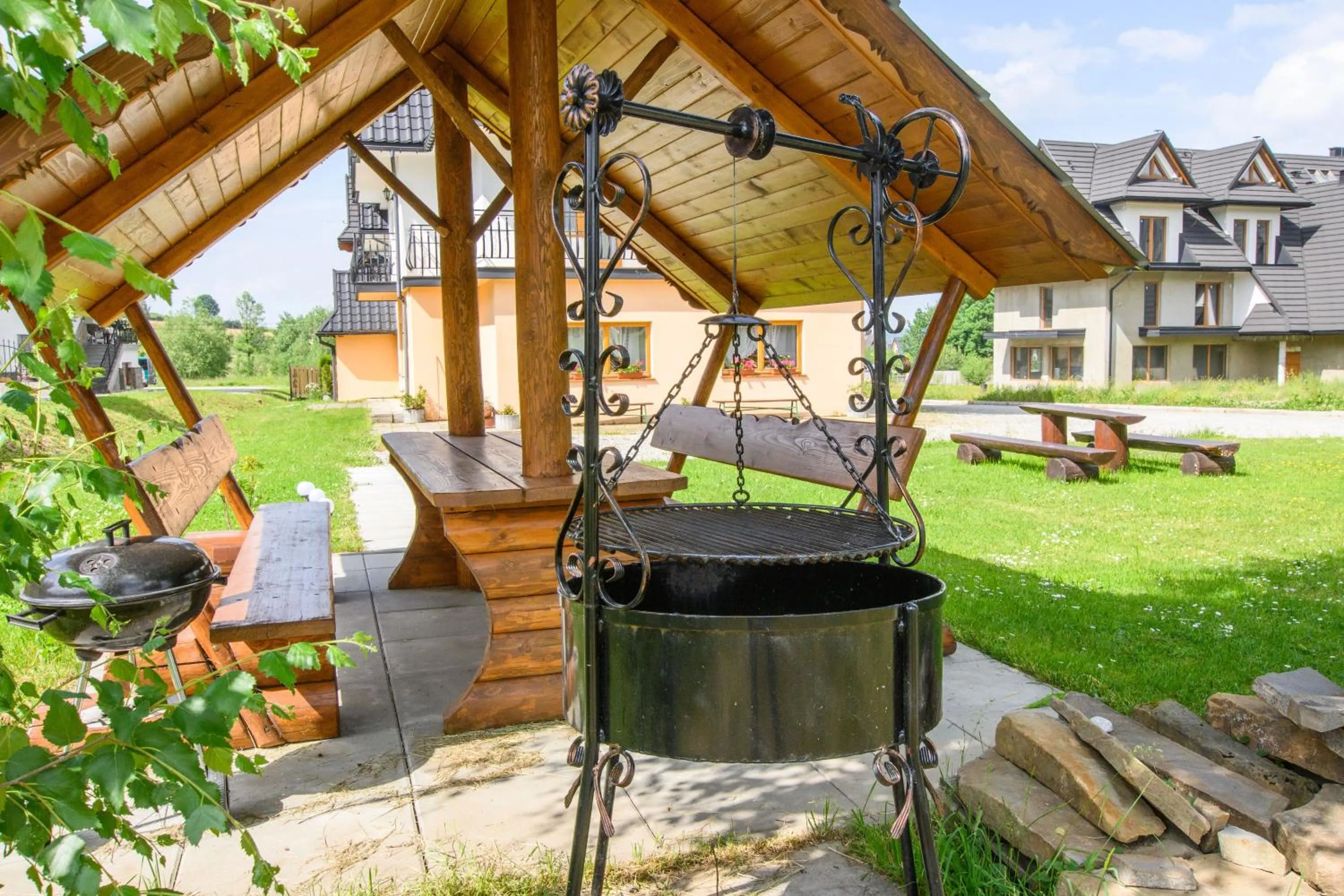 Property building in Willa Halinka