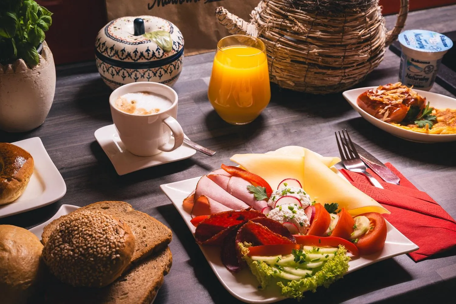 Breakfast in Willa Halinka