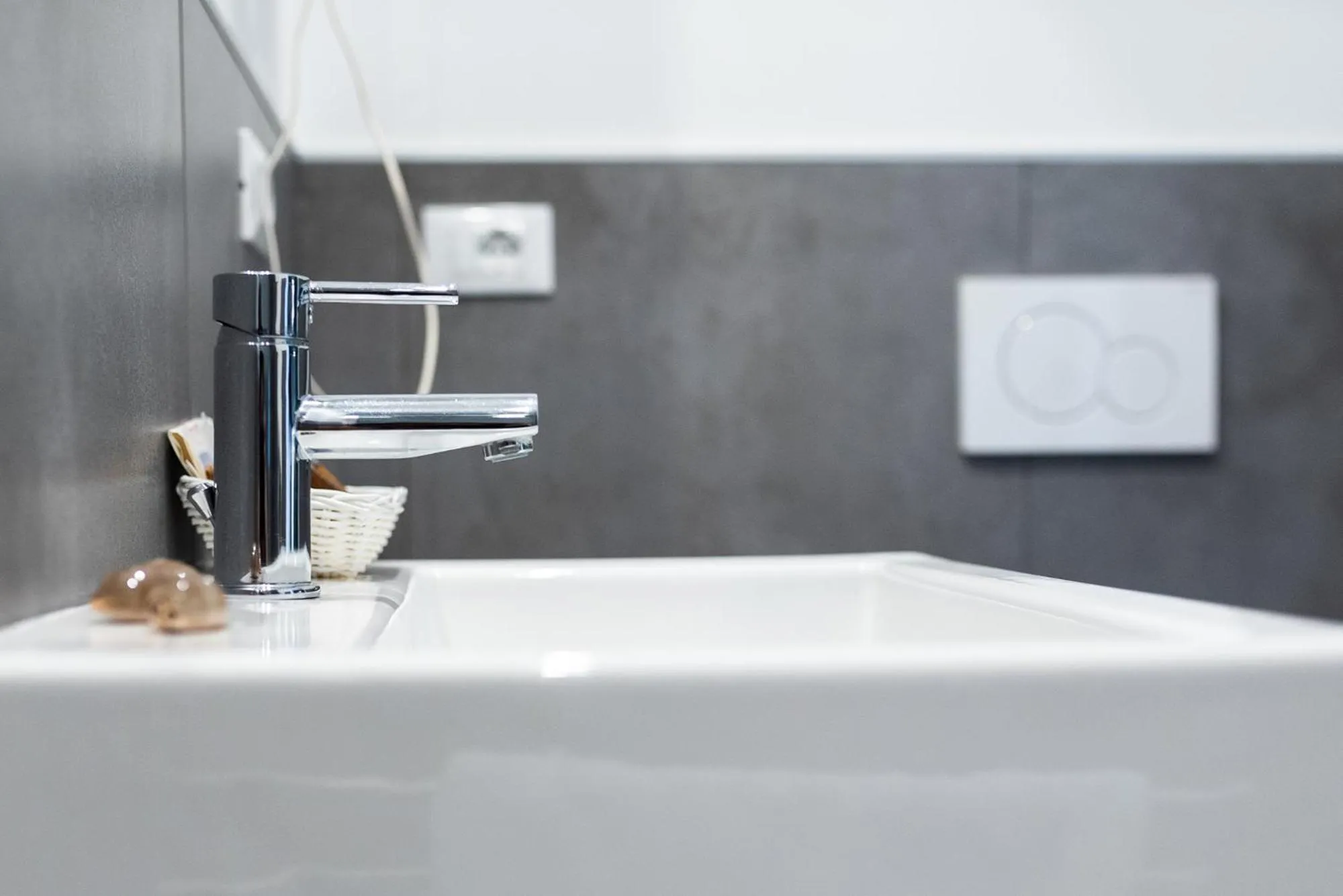 Bathroom in Hotel Aurora