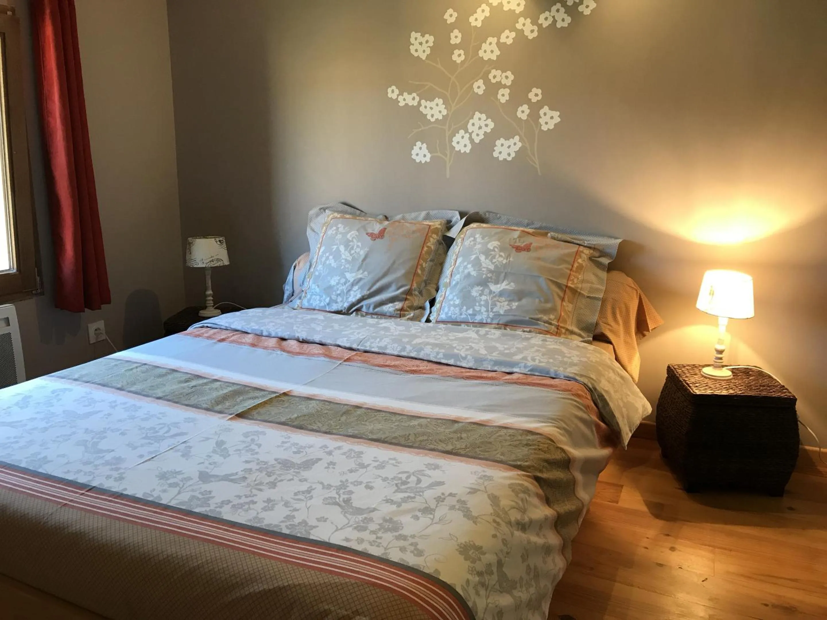 Bedroom, Bed in Le Jardin des Gorges