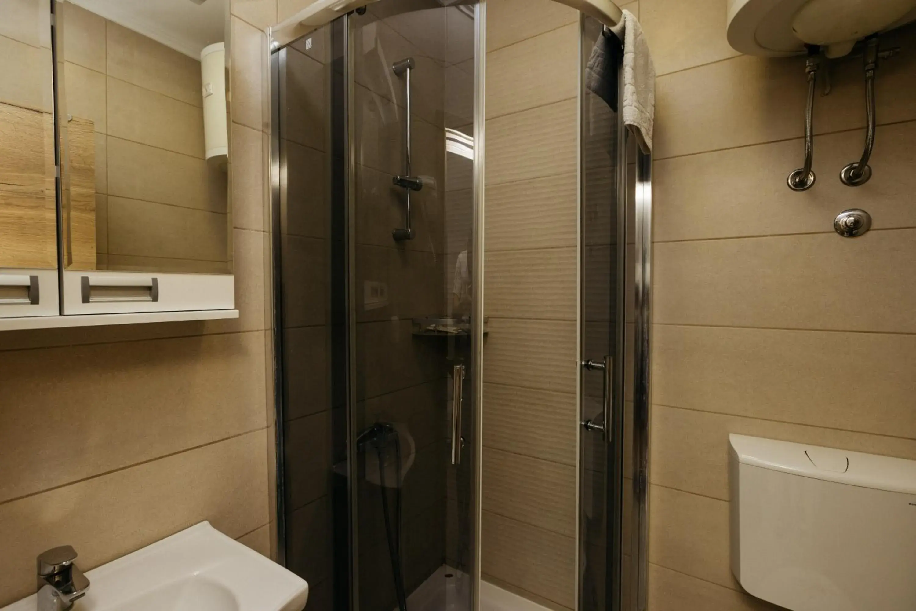 Comfort Single Room in Rooms Gat Comfort Single Room in Rooms Gat