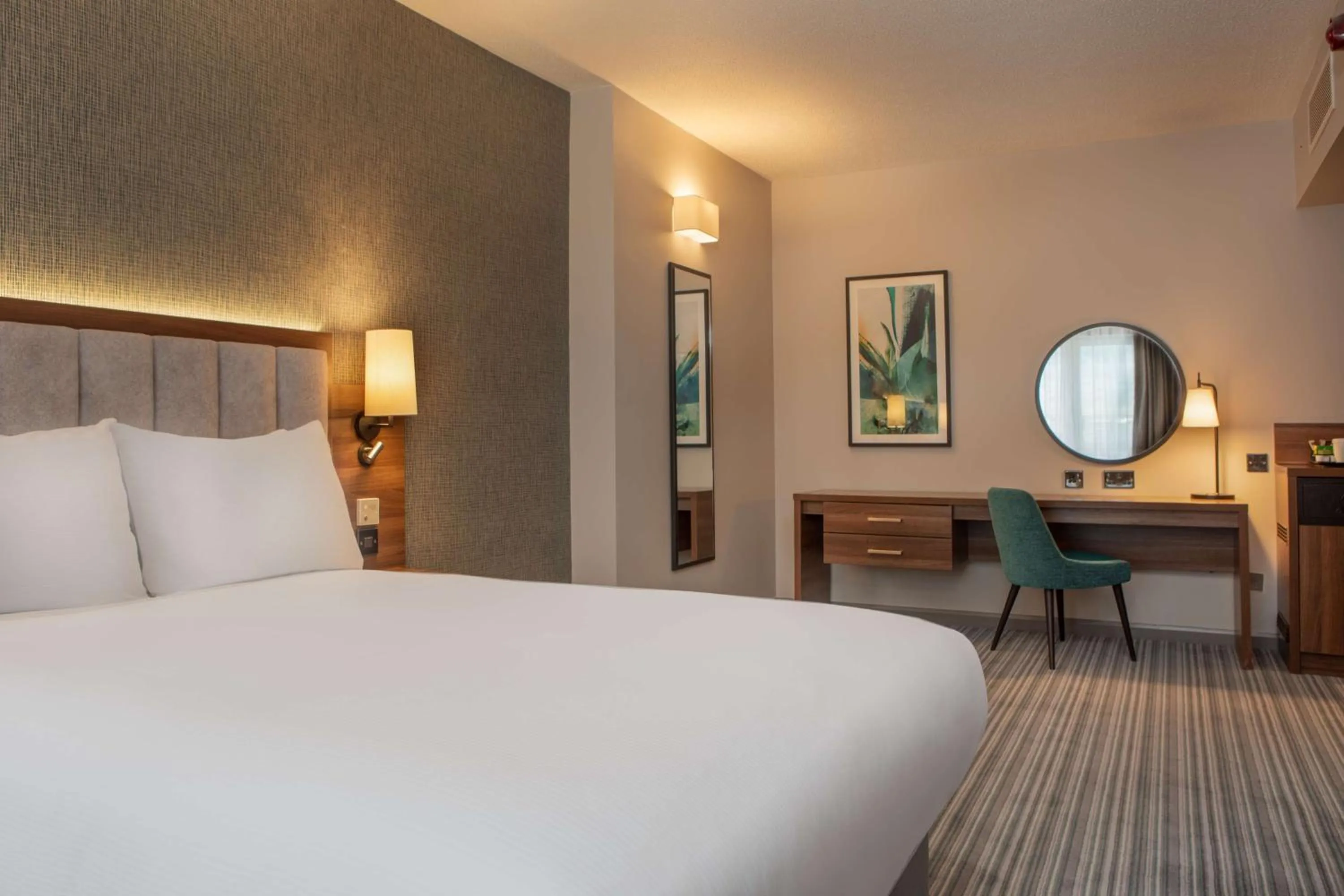 Bed in DoubleTree by Hilton London Chelsea