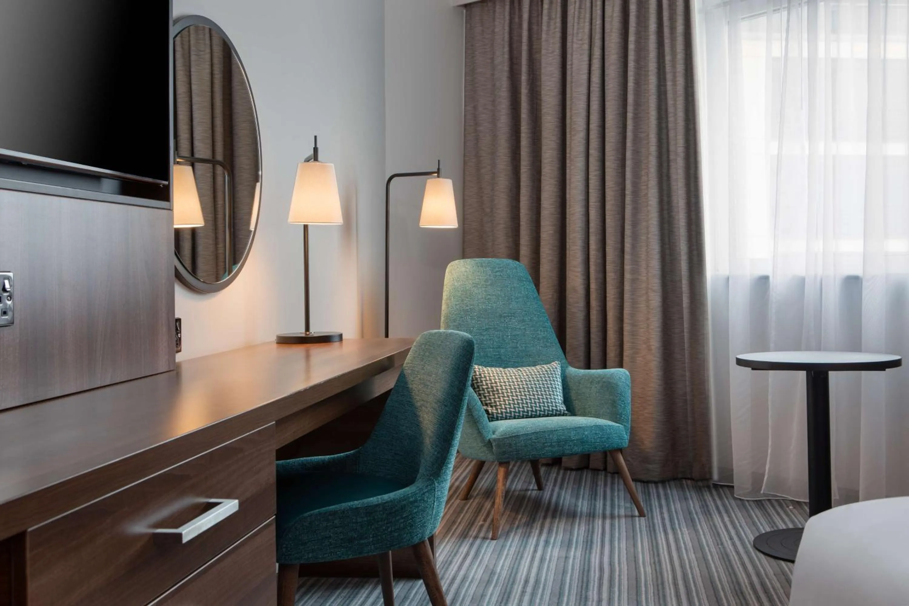 Bedroom, Bed in DoubleTree by Hilton London Chelsea