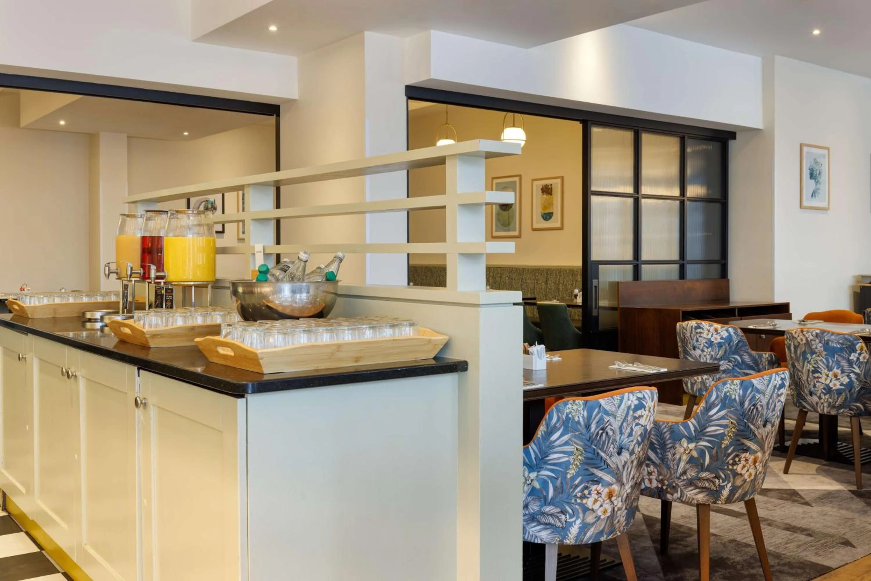 Restaurant/places to eat in DoubleTree by Hilton London Chelsea