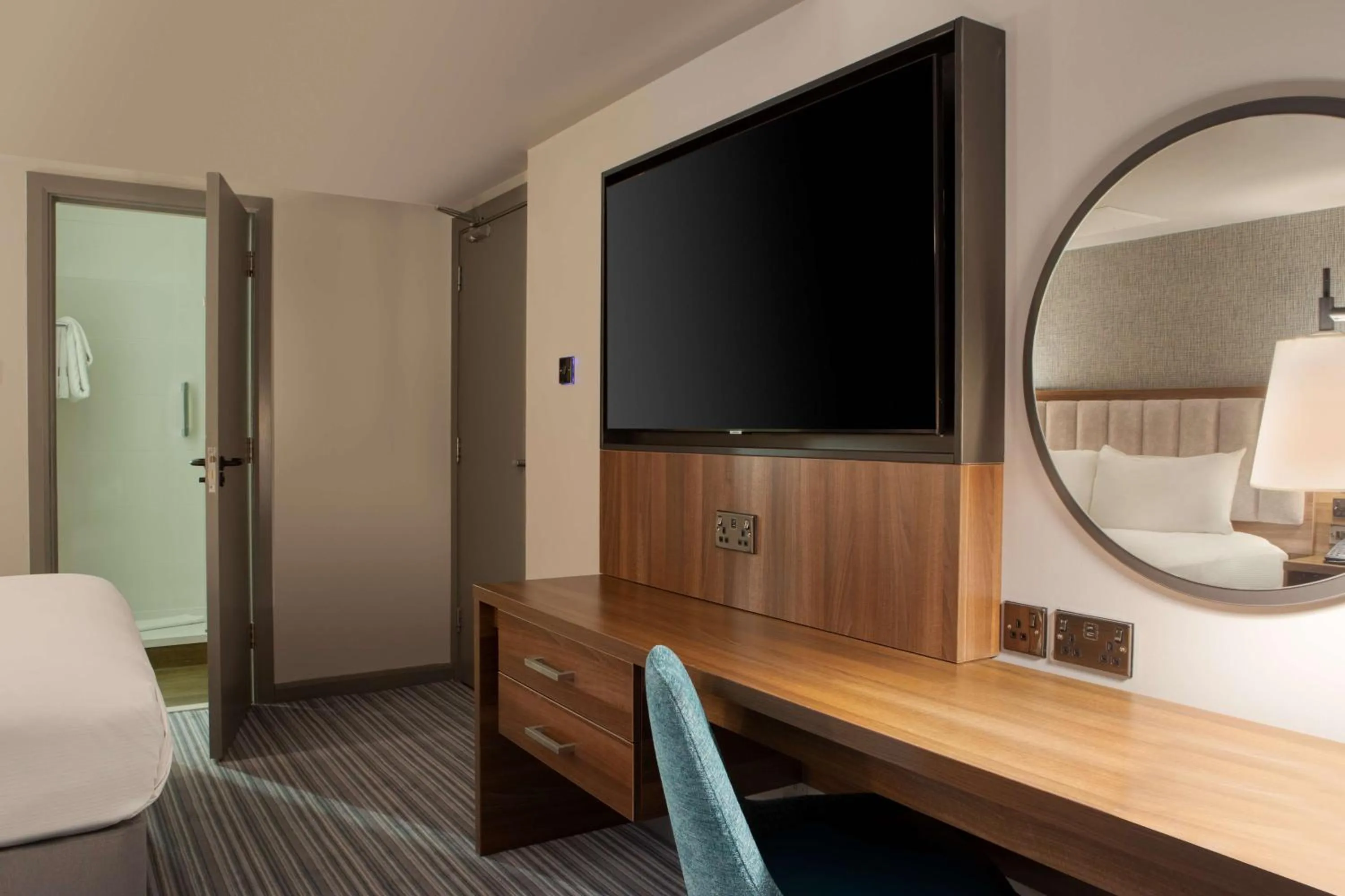 Bedroom in DoubleTree by Hilton London Chelsea
