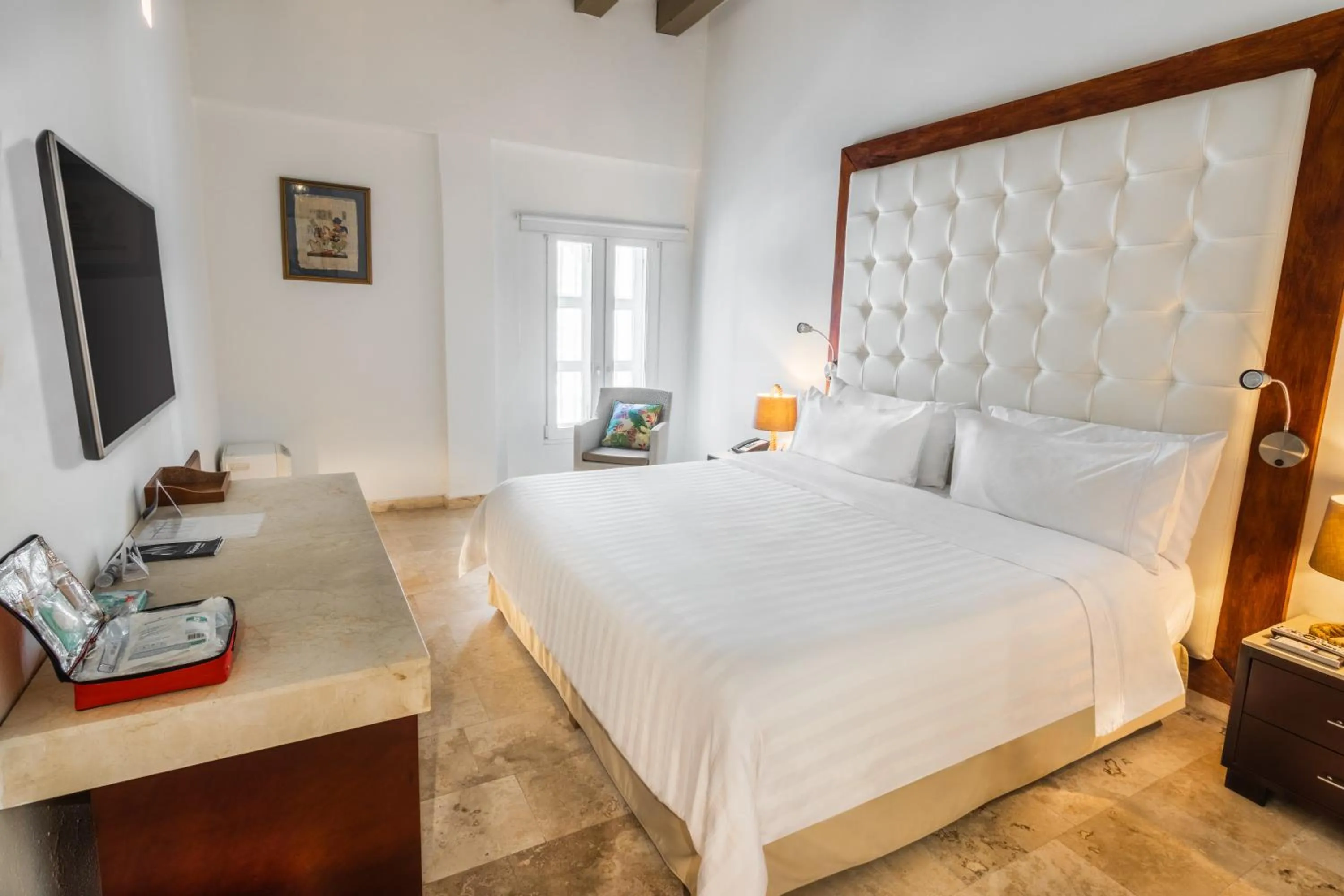 Photo of the whole room, Bed in GHL Collection Armería Real Hotel