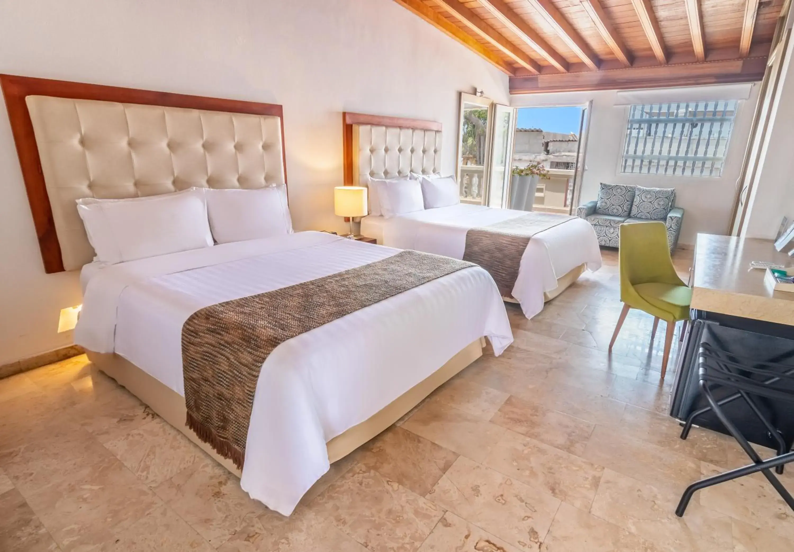 Superior Twin Room in GHL Collection Armería Real Hotel Superior Twin Room in GHL Collection Armería Real Hotel