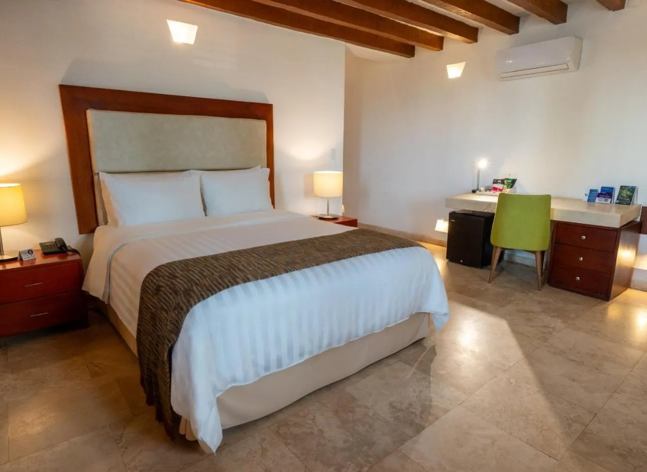 Bed in GHL Collection Armería Real Hotel