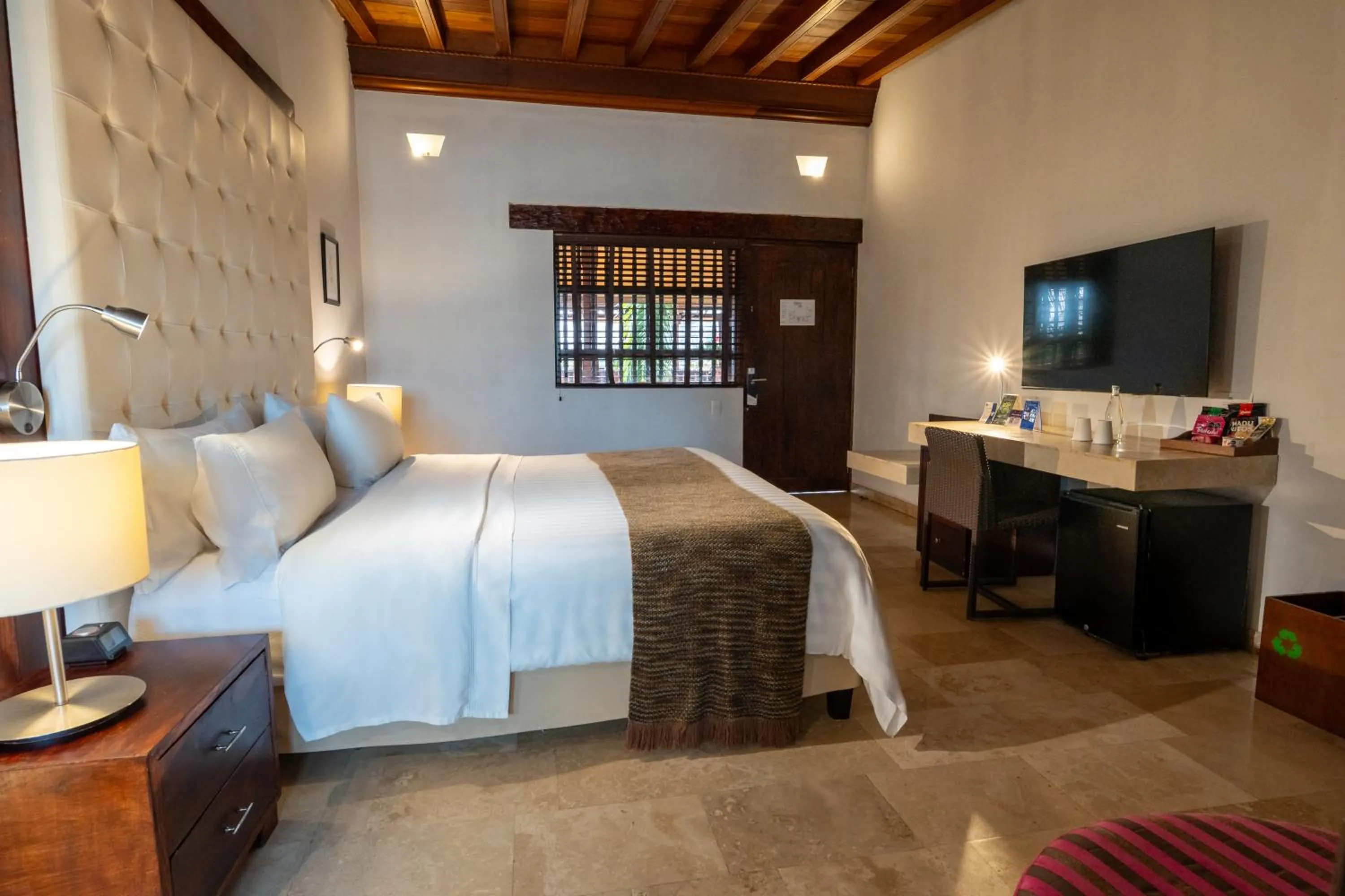 Bed in GHL Collection Armería Real Hotel