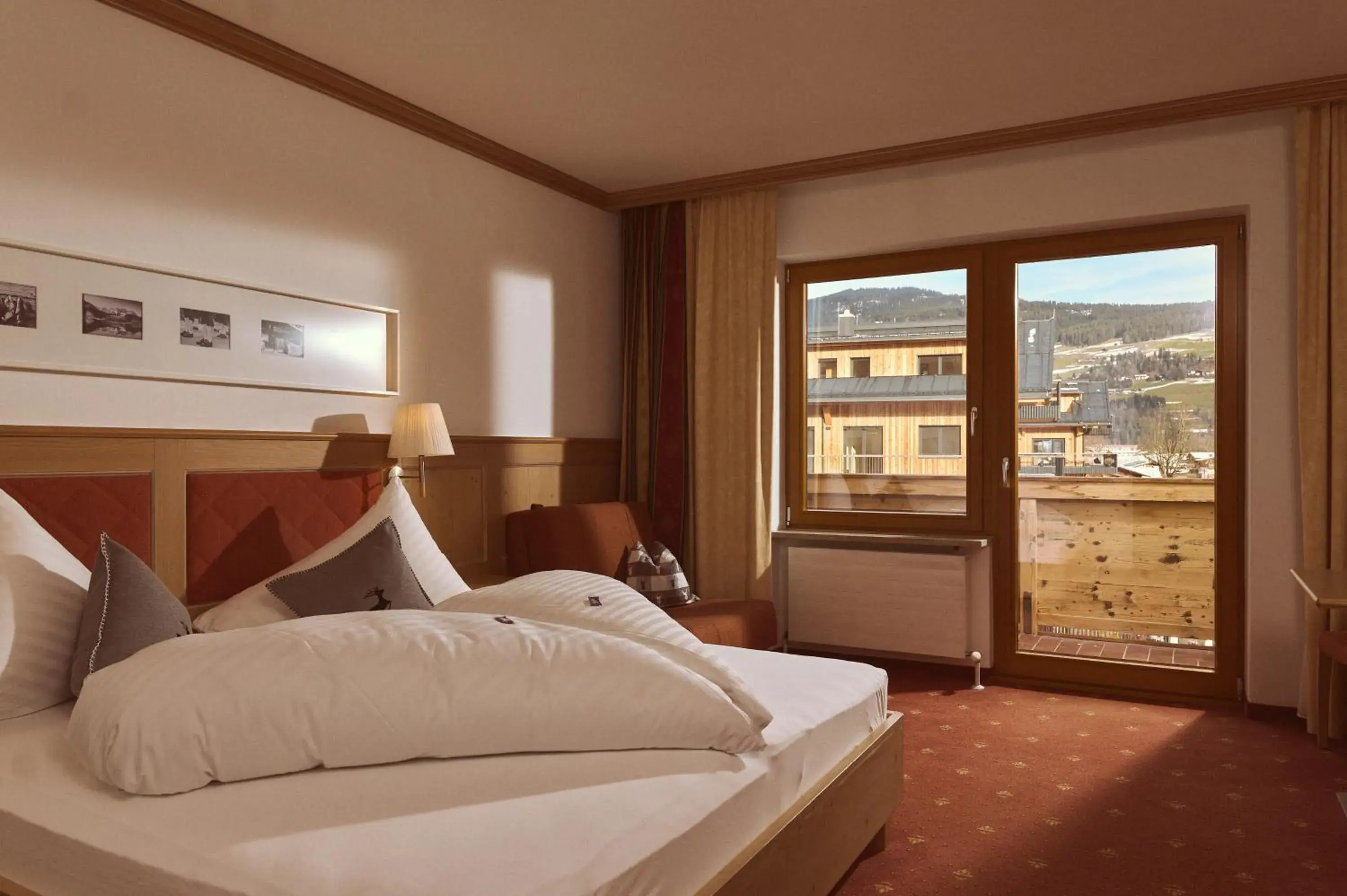 Double Room with Shower and Bathtub in Hotel Sonnalp Double Room with Shower and Bathtub in Hotel Sonnalp