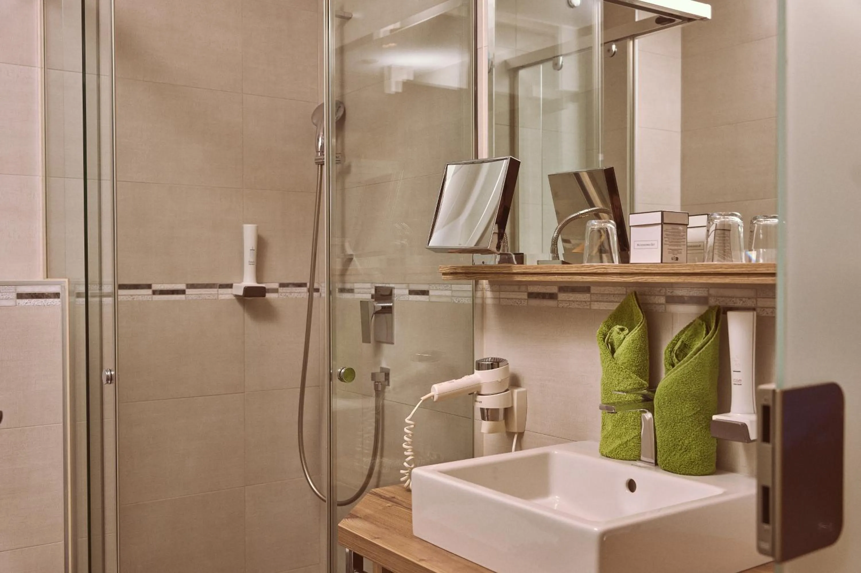 Shower in Hotel Sonnalp