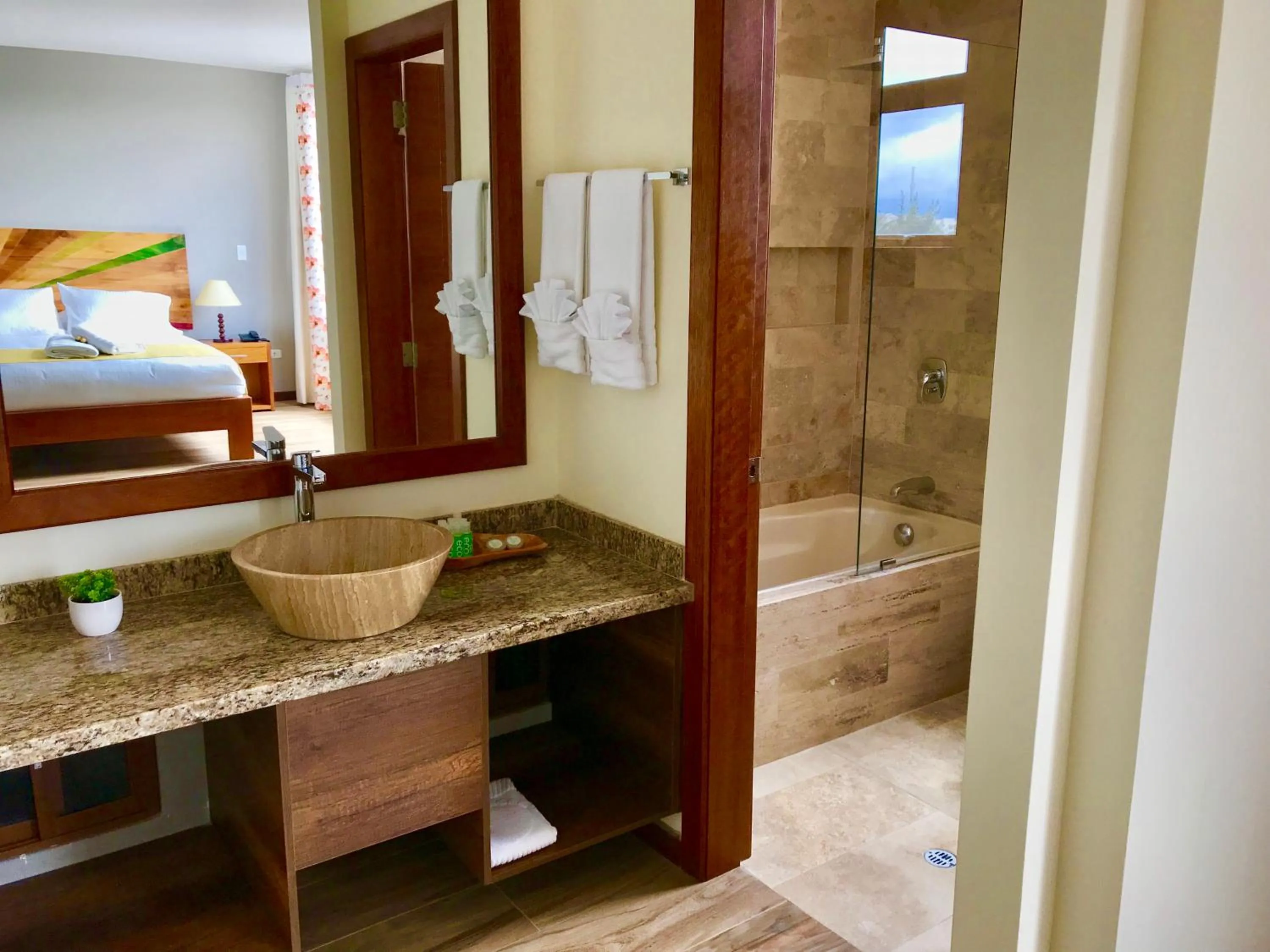 Bathroom in Ilalo Garden Hotel & Restaurant