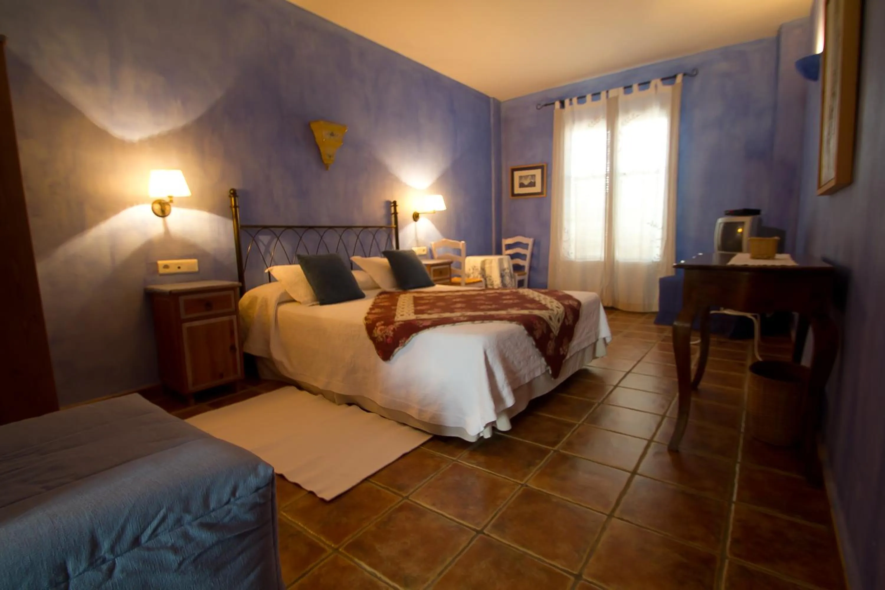 Photo of the whole room, Bed in Sierra Quilama -TOP 3 en Alojamientos-Junto a La ALBERCA