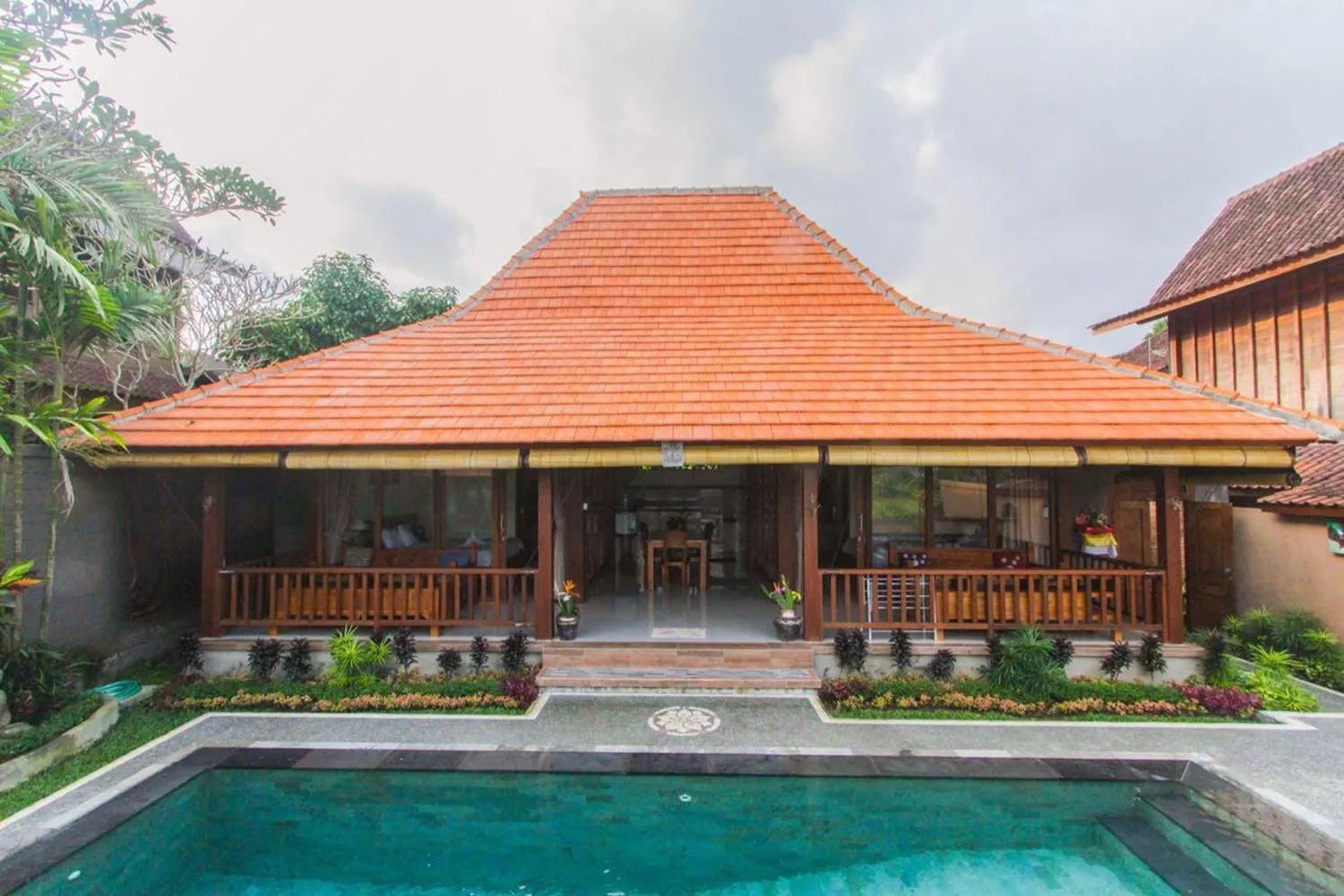 Property building in Sari Bamboo Bungalows