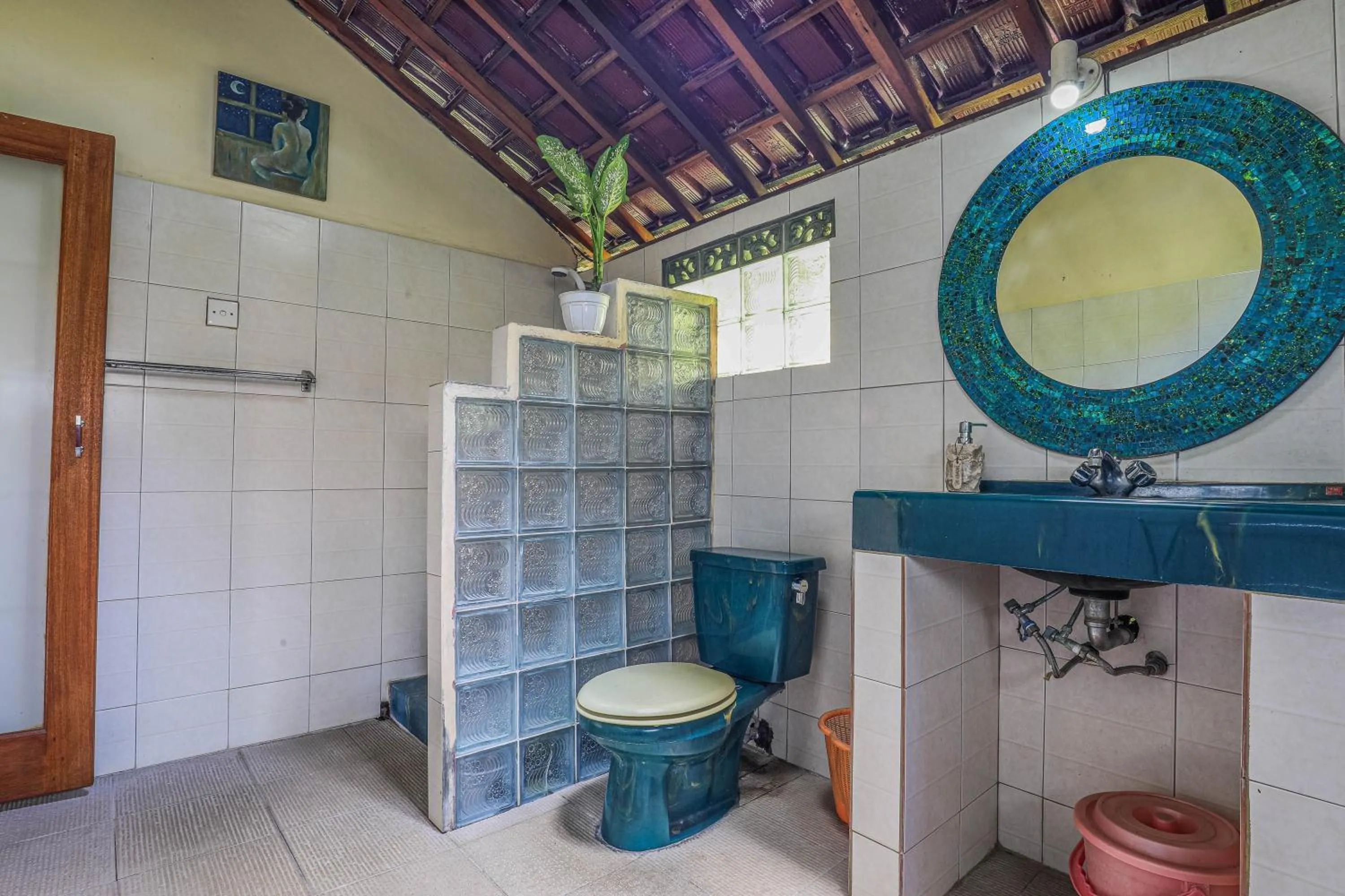 Bathroom in Sari Bamboo Bungalows