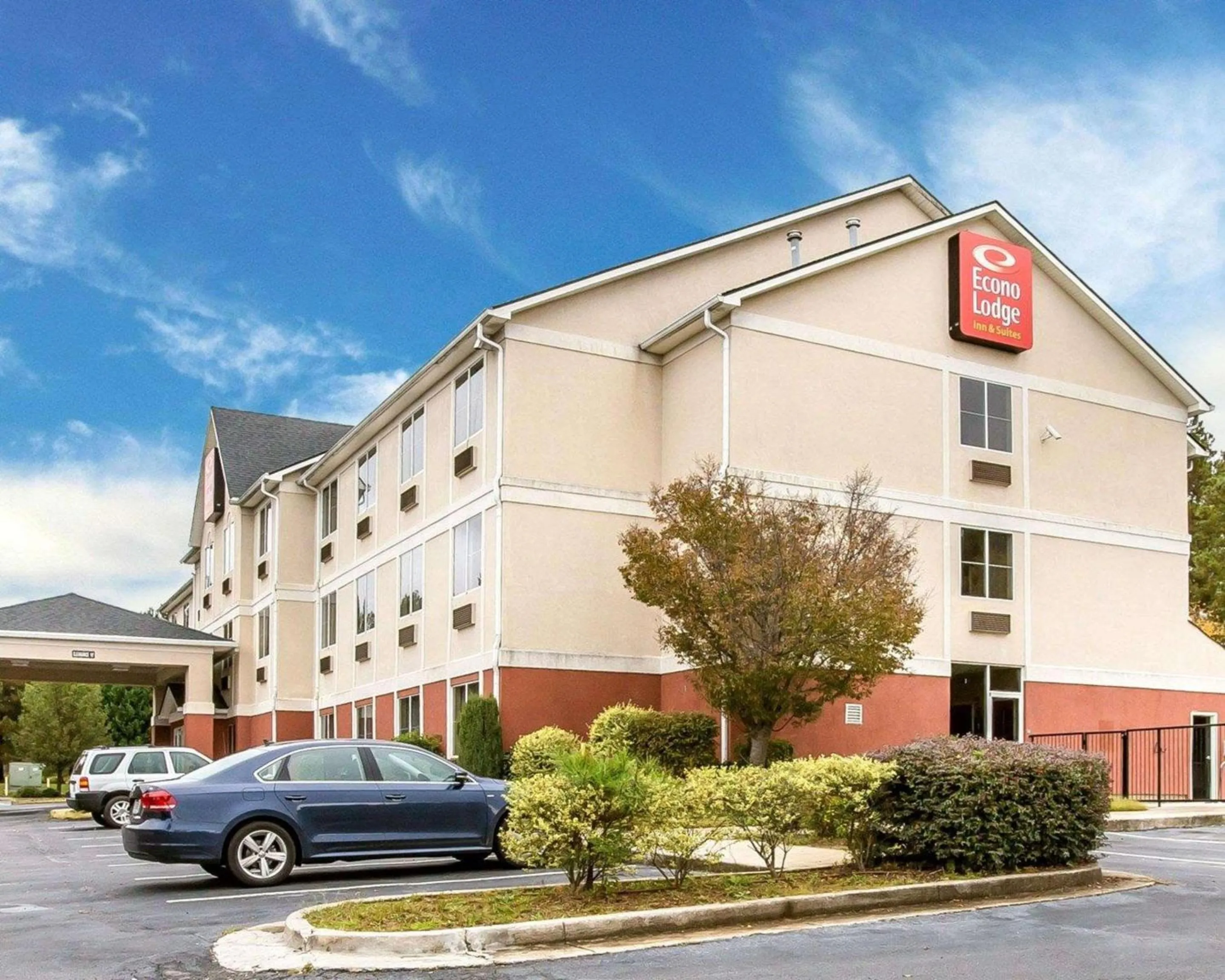 Property building in Econo Lodge Inn & Suites Douglasville