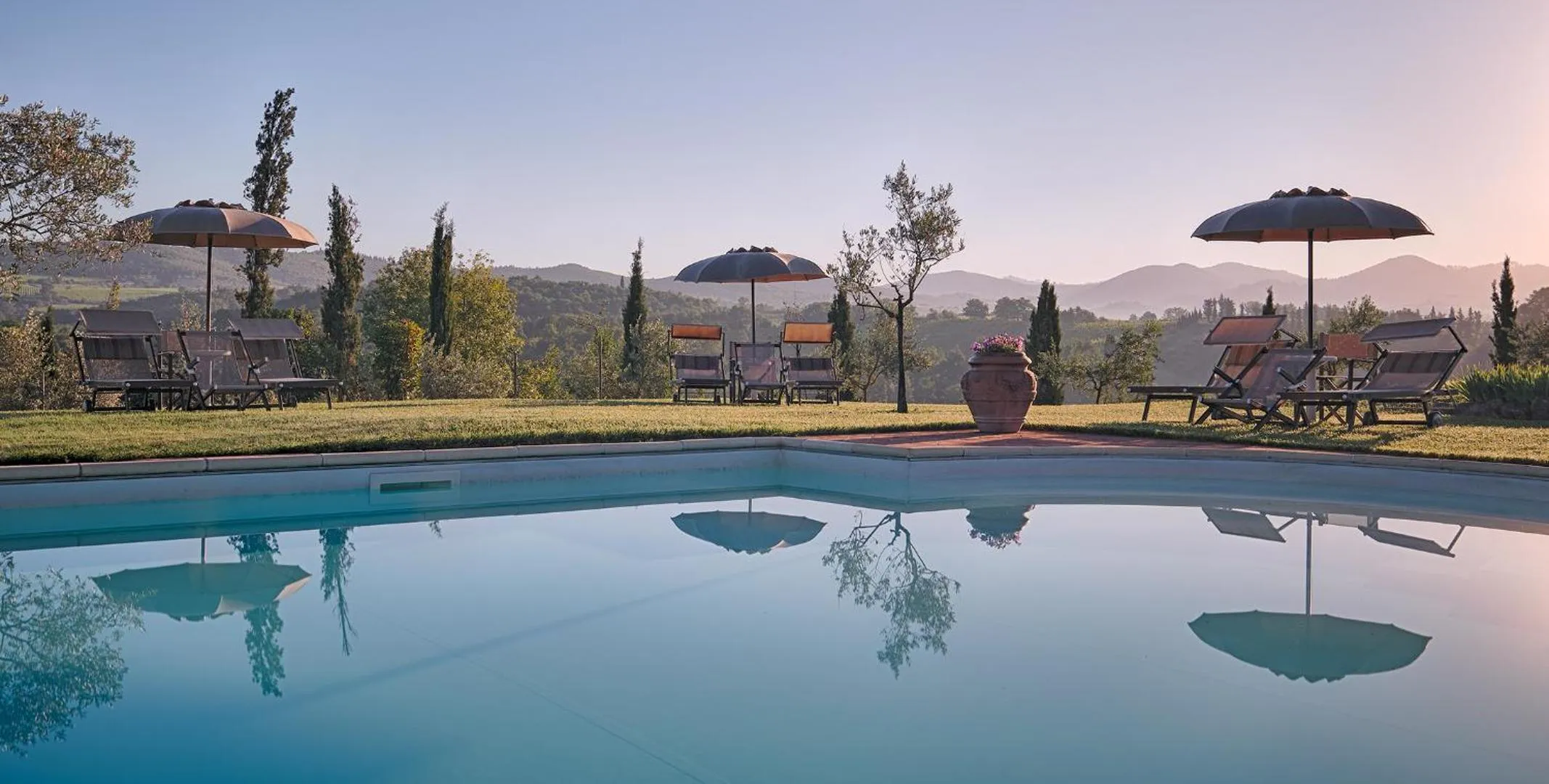 Swimming pool in Borgo Argenina