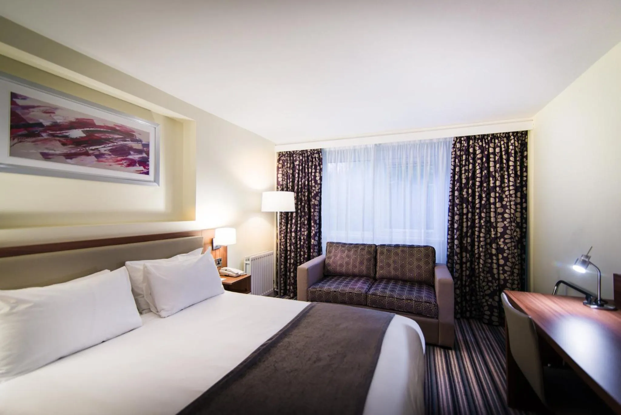 Photo of the whole room, Bed in Holiday Inn Taunton M5, Jct25 by IHG