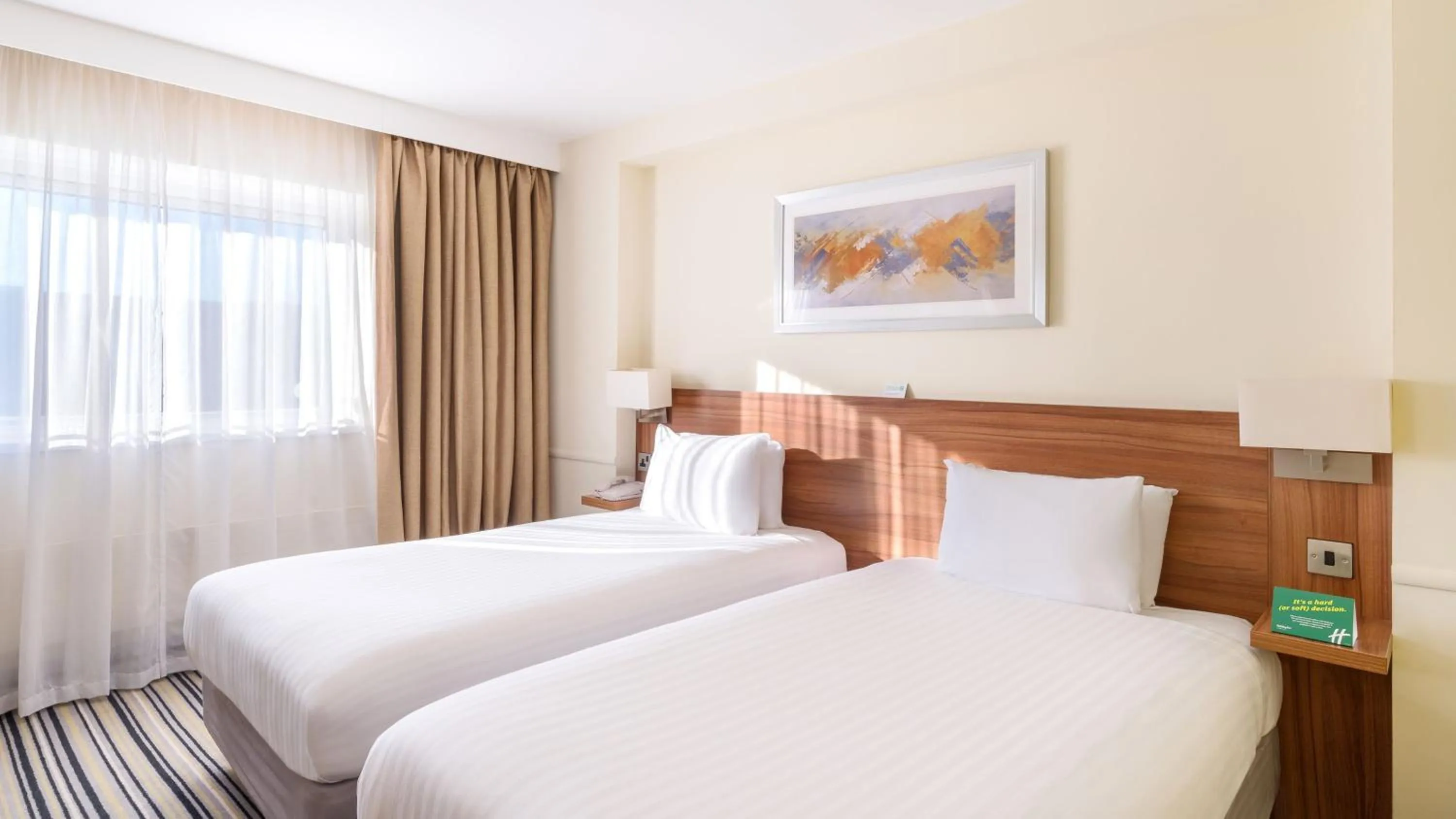 Photo of the whole room, Bed in Holiday Inn Taunton M5, Jct25 by IHG