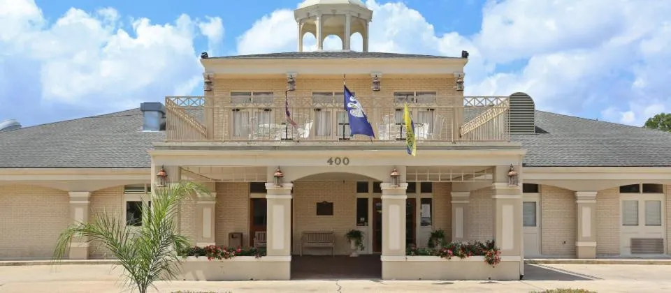 Facade/entrance in Carmel Inn and Suites Thibodaux