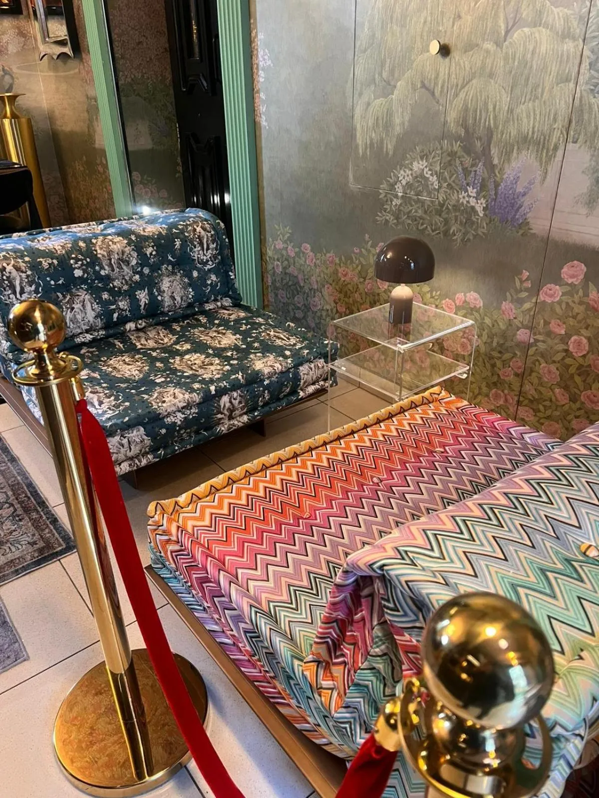 Living room in The Melville Hotel by Rokxy- Kings Cross